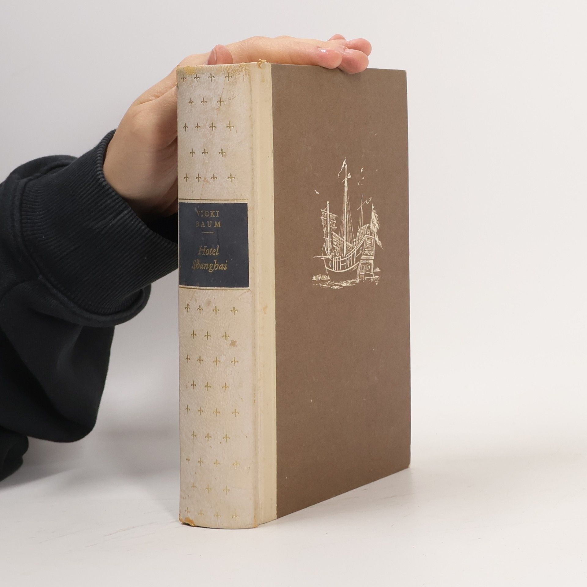 Vicki Baum Hotel Shanghai