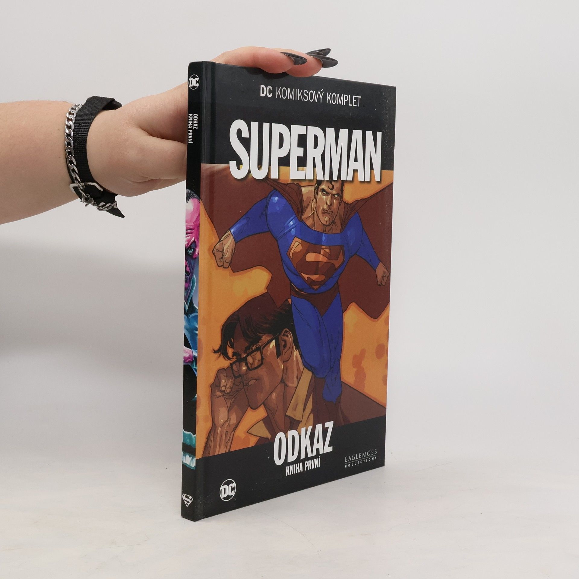 Various authors Superman. Odkaz. Kniha první