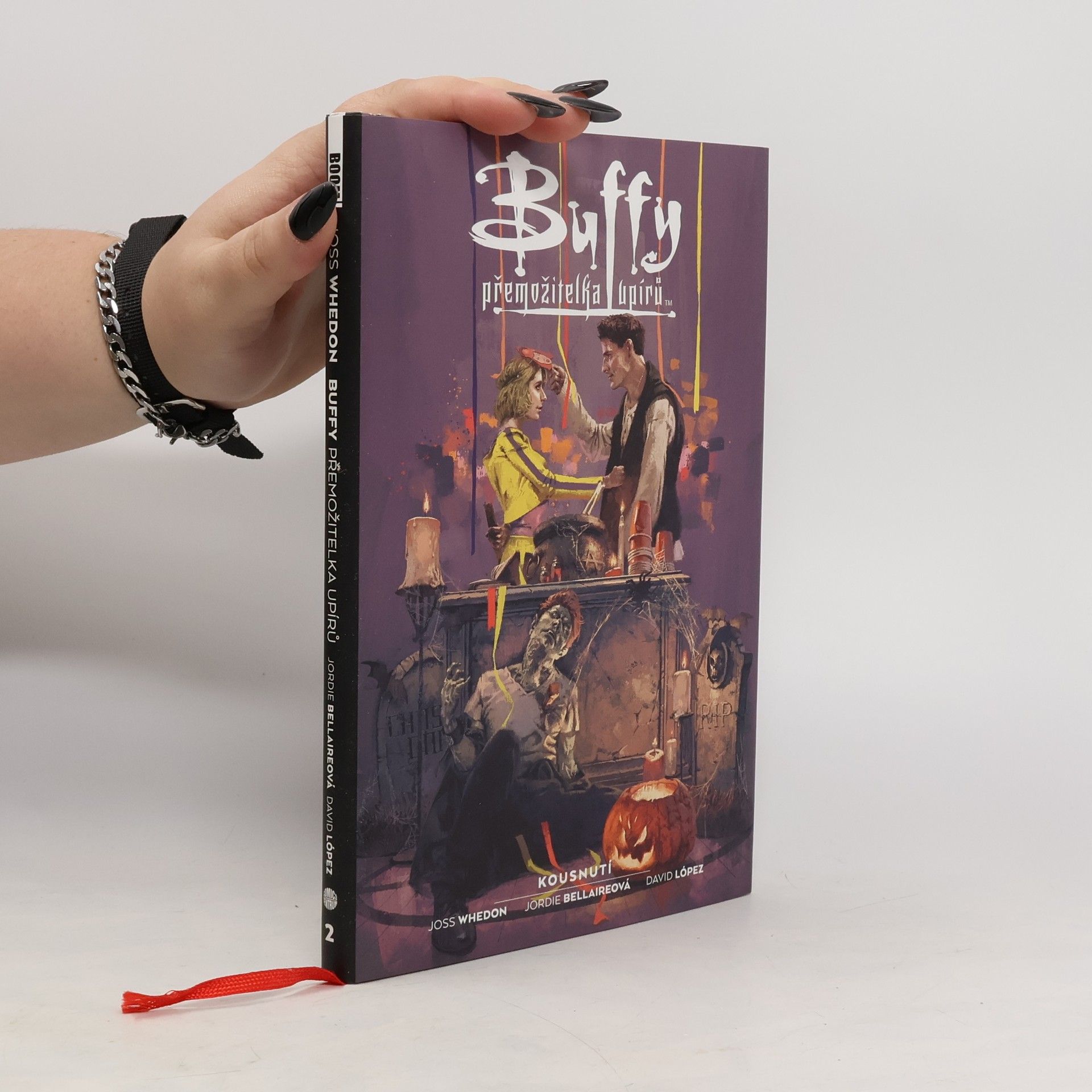 Jordie Bellaire Kousnutí