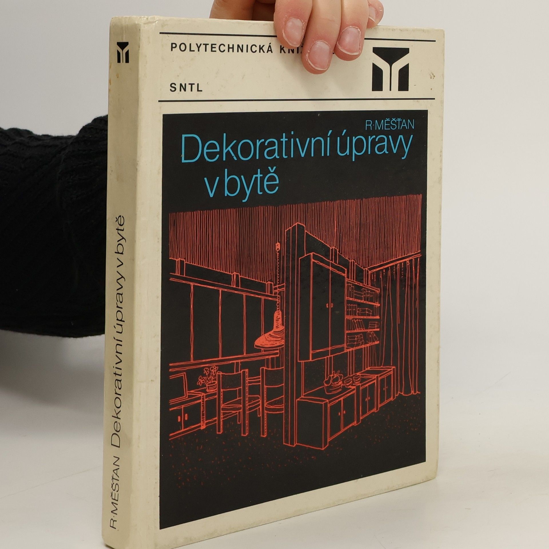 Radomír Měšťan Dekorativní úpravy v bytě