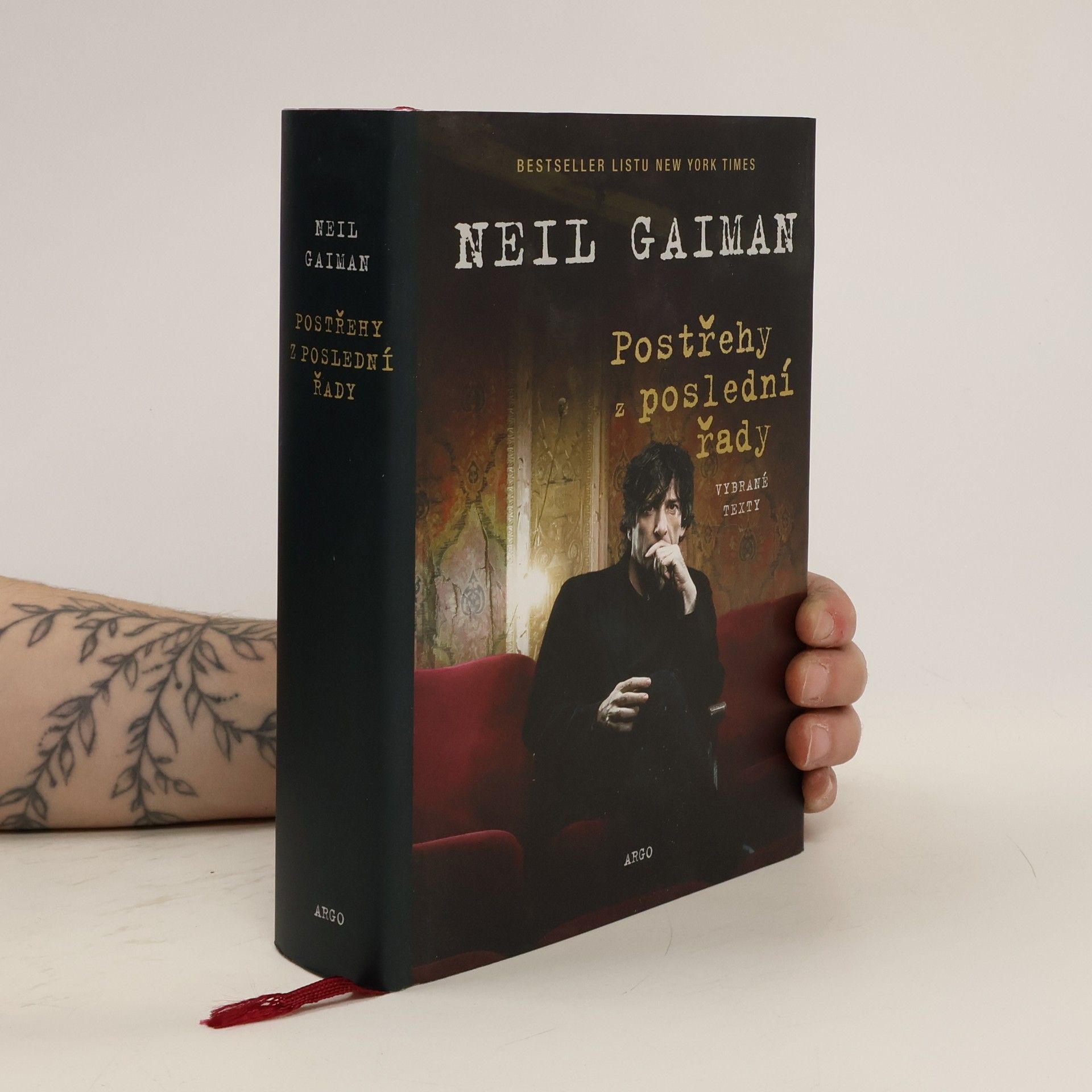 Neil Gaiman Postřehy z poslední řady: Vybrané texty