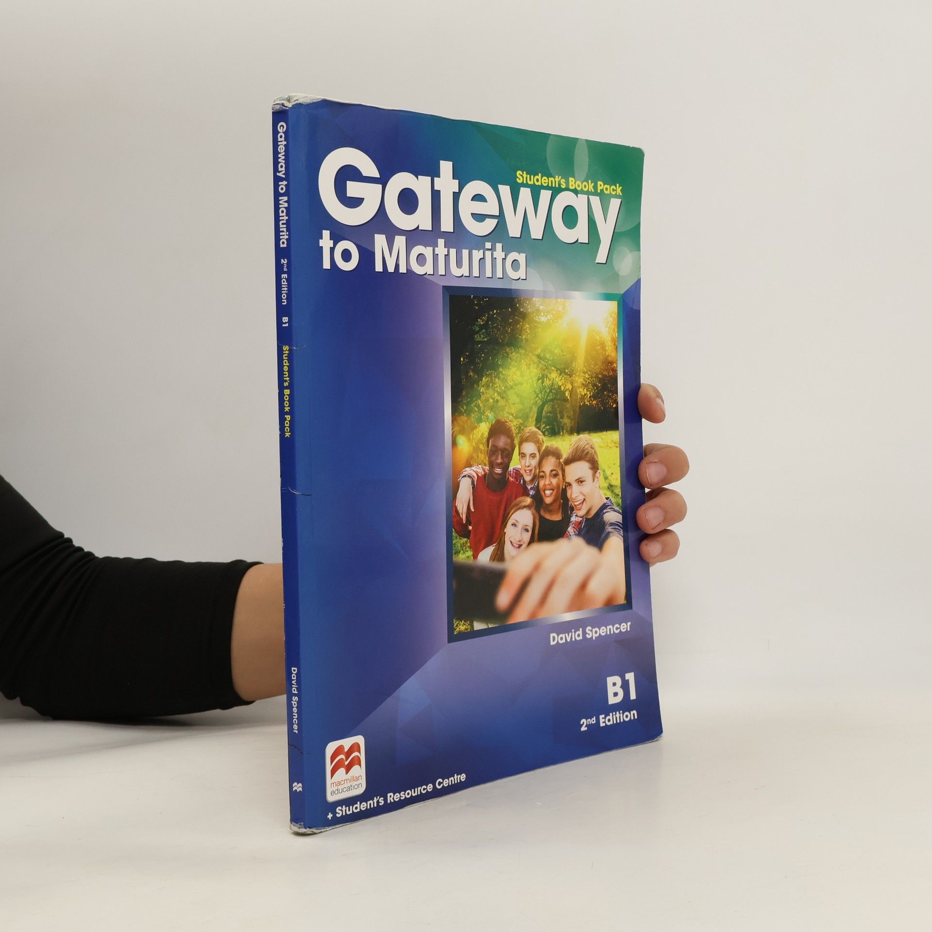 David Spencer Gateway to maturita : B1. Student's book