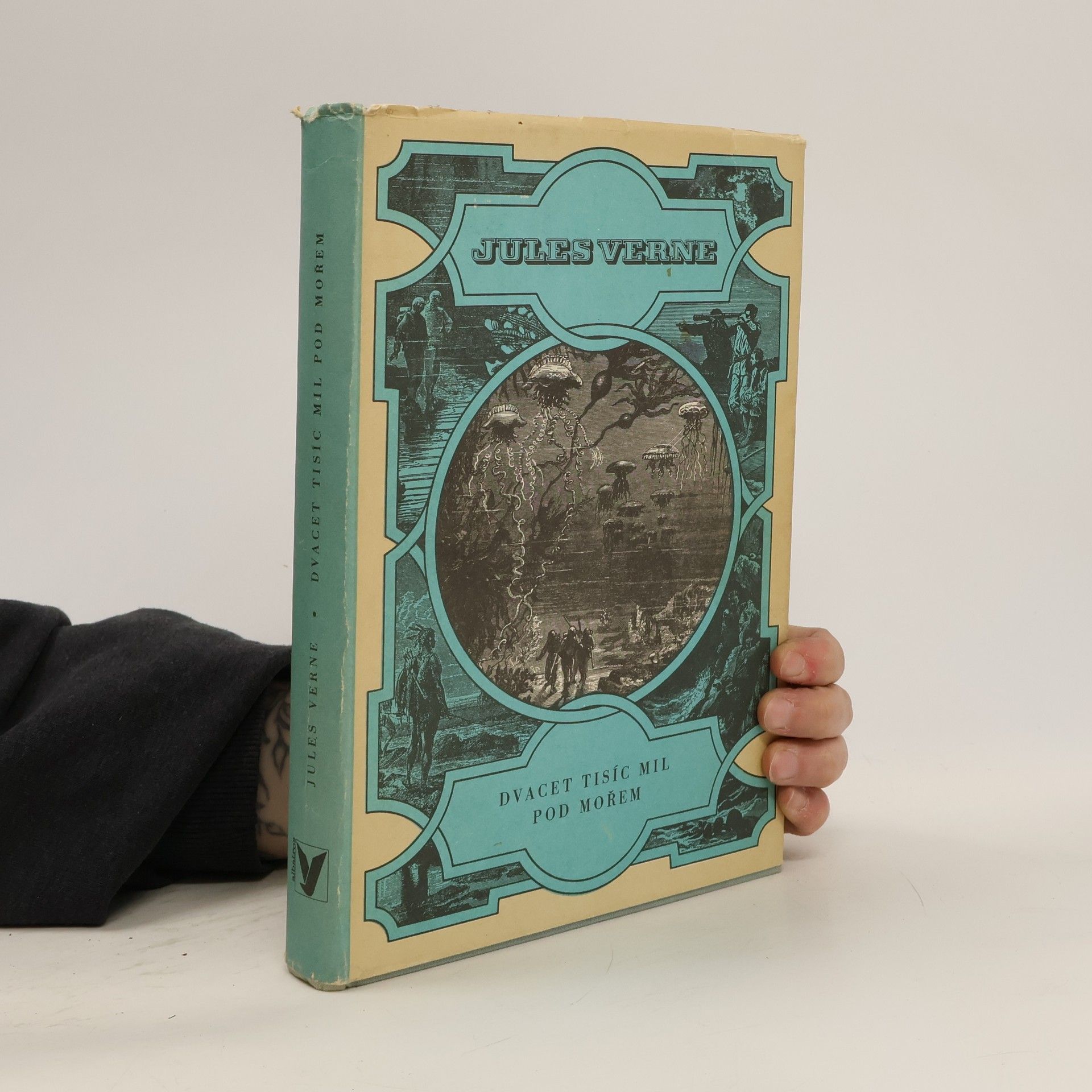 Dvacet tisíc mil pod mořem