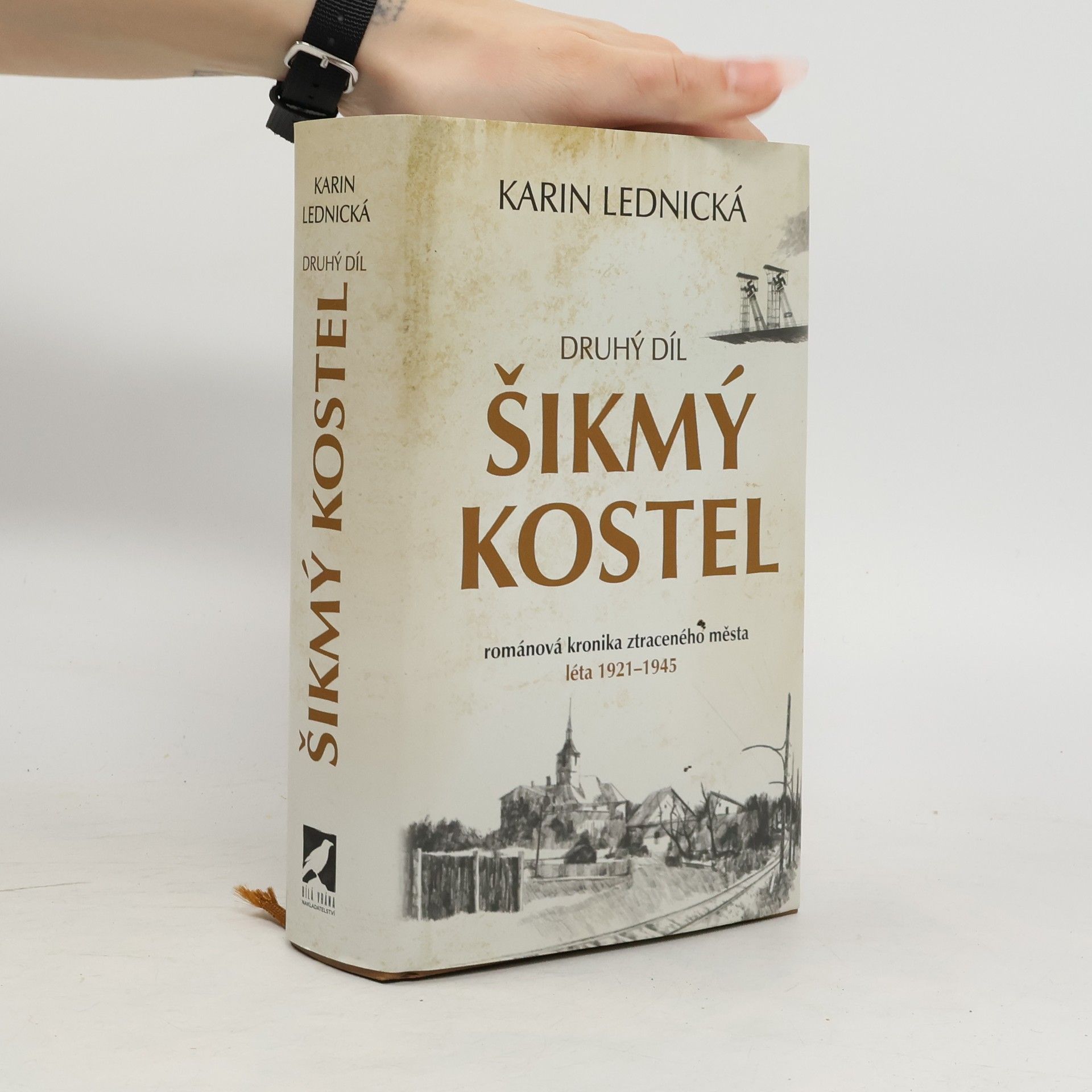 Karin Lednická Šikmý kostel 2
