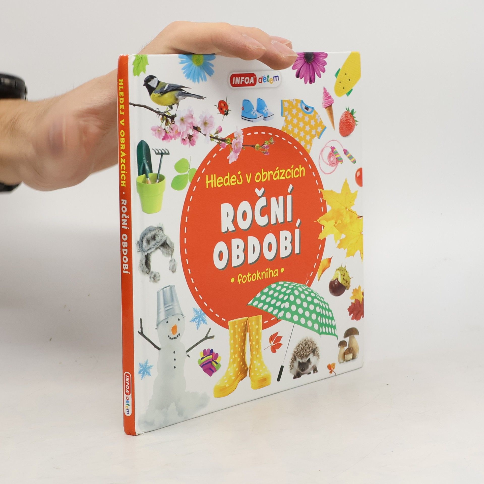 AA.VV. Roční období : fotokniha