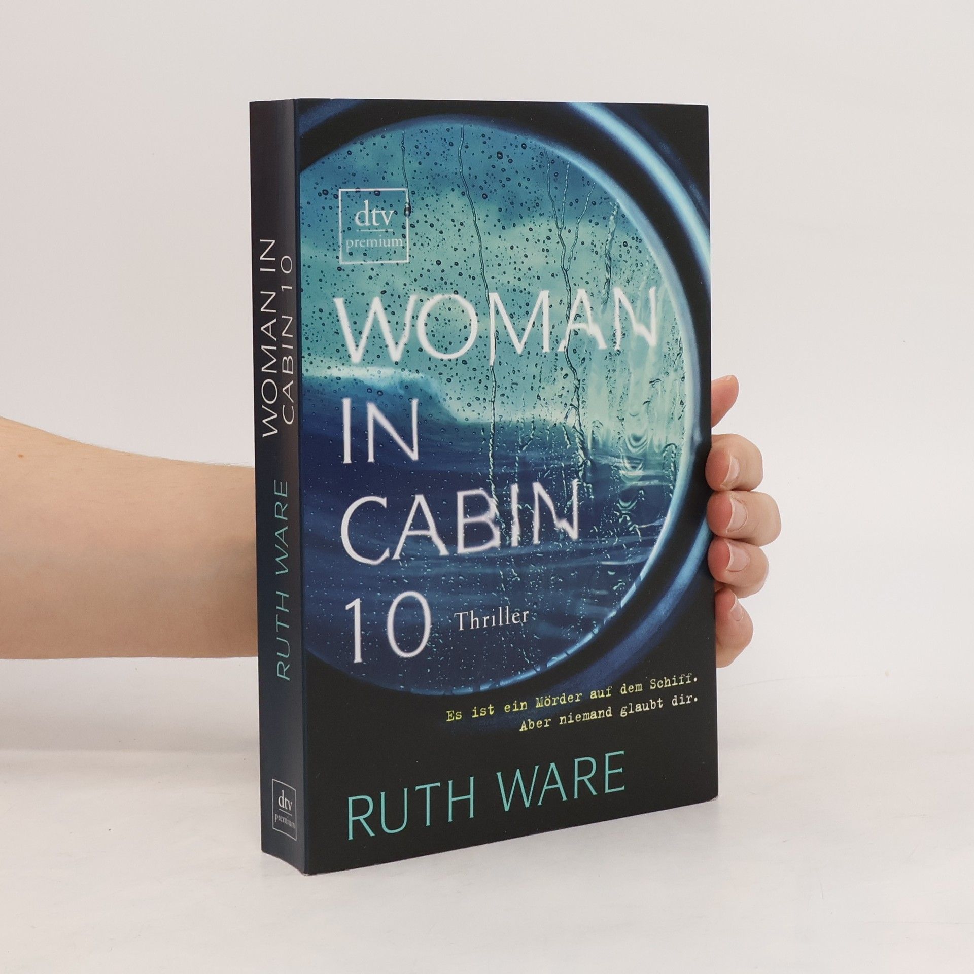 Ruth Ware The woman in cabin 10