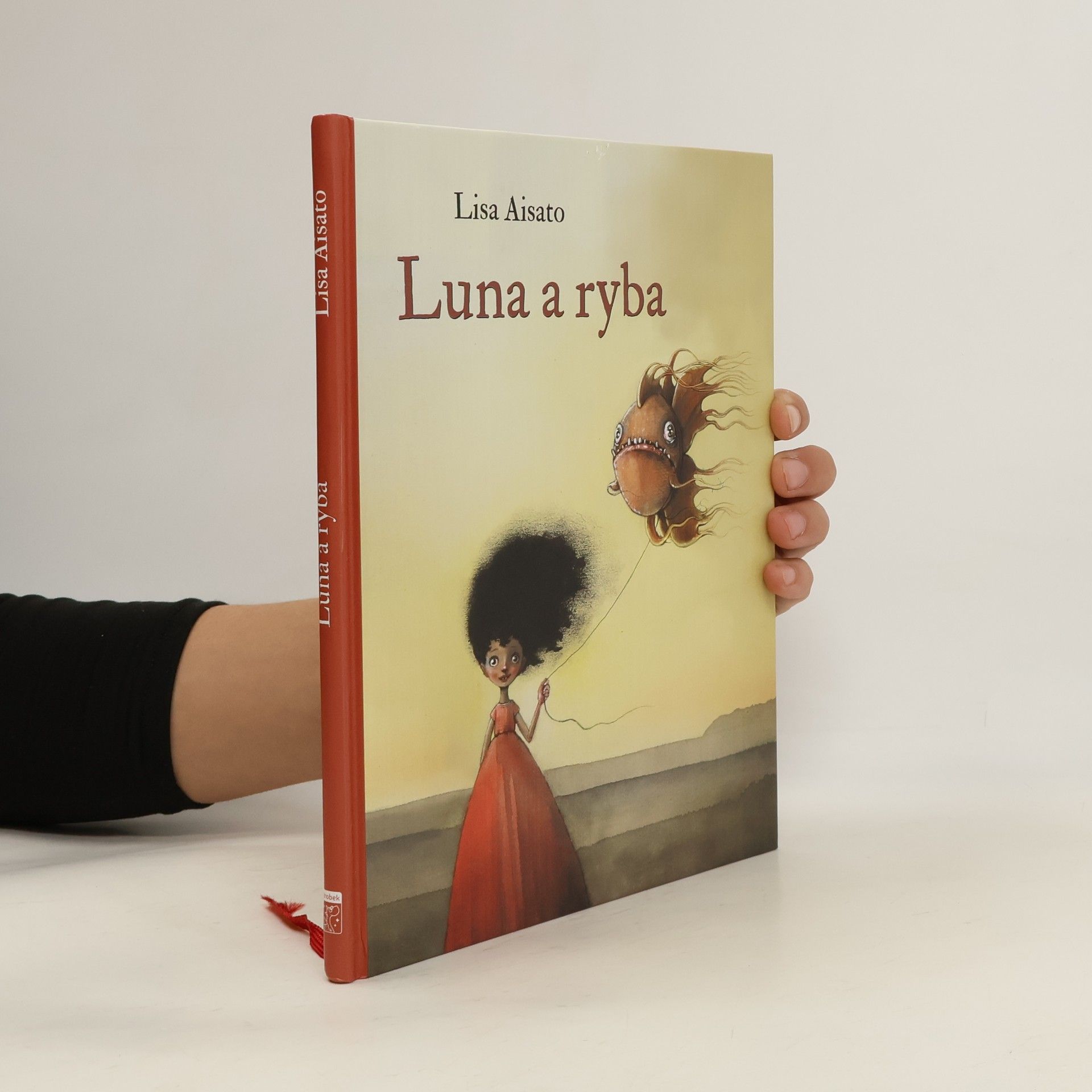 Lisa Aisato Luna a ryba