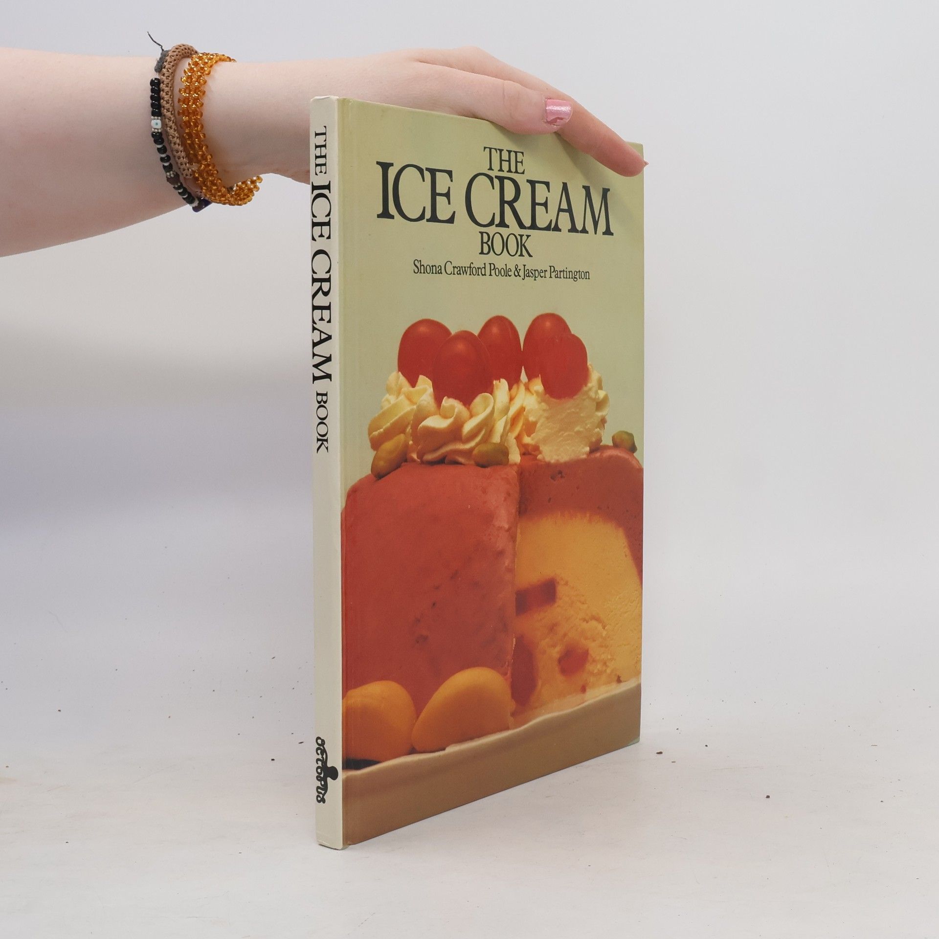 Shona Crawford Poole The Ice Cream Book