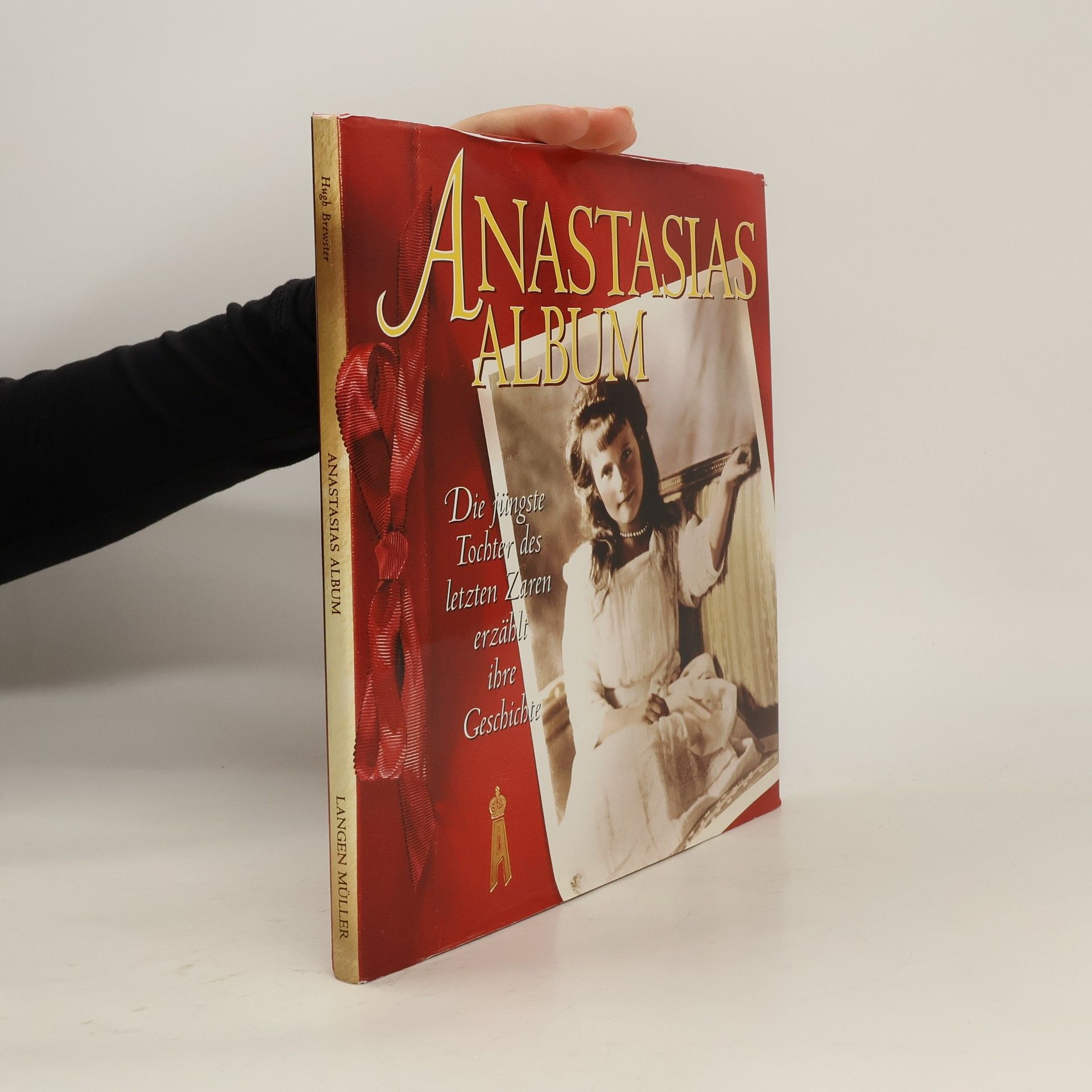 Hugh Brewster Anastasias Album