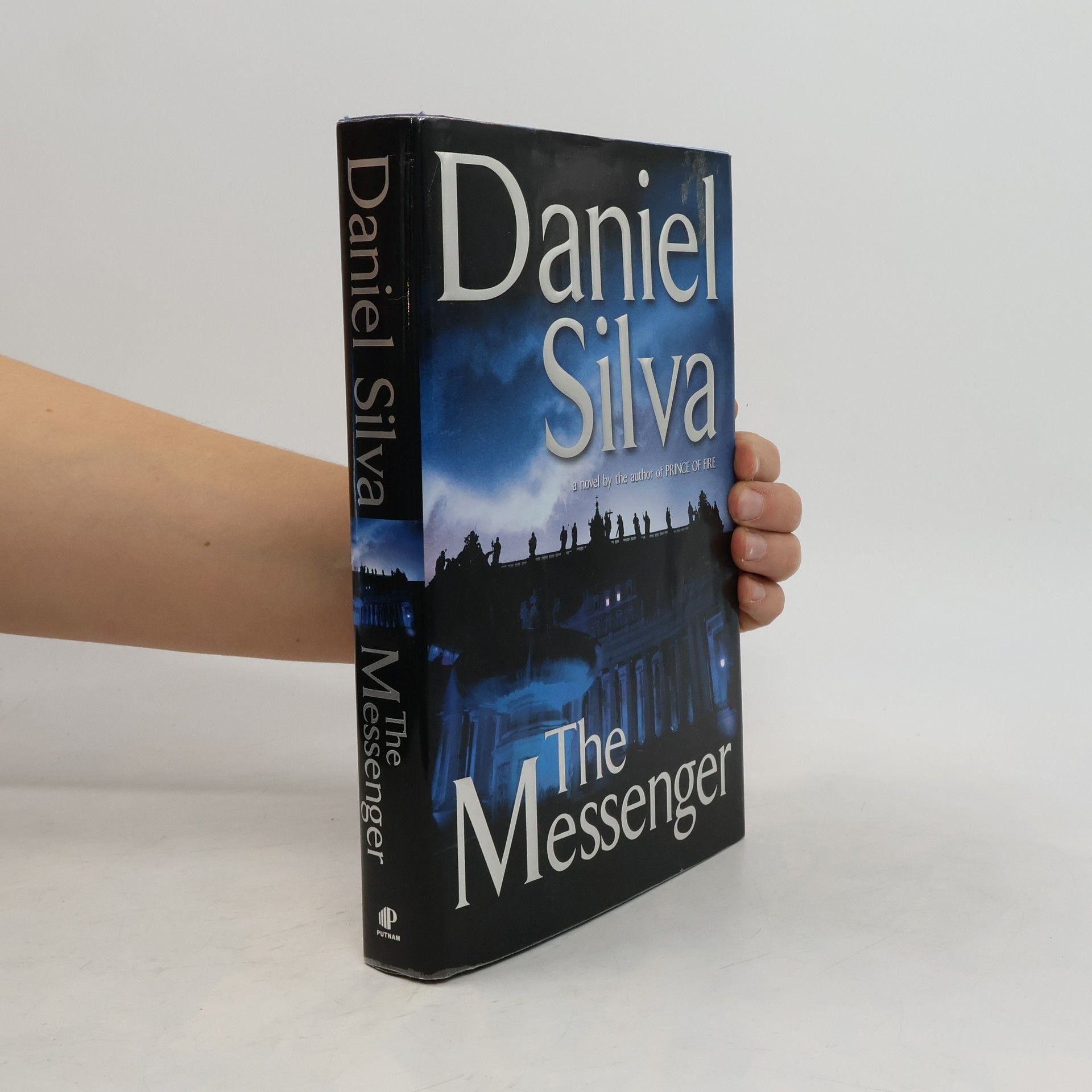 Daniel Silva The Messenger