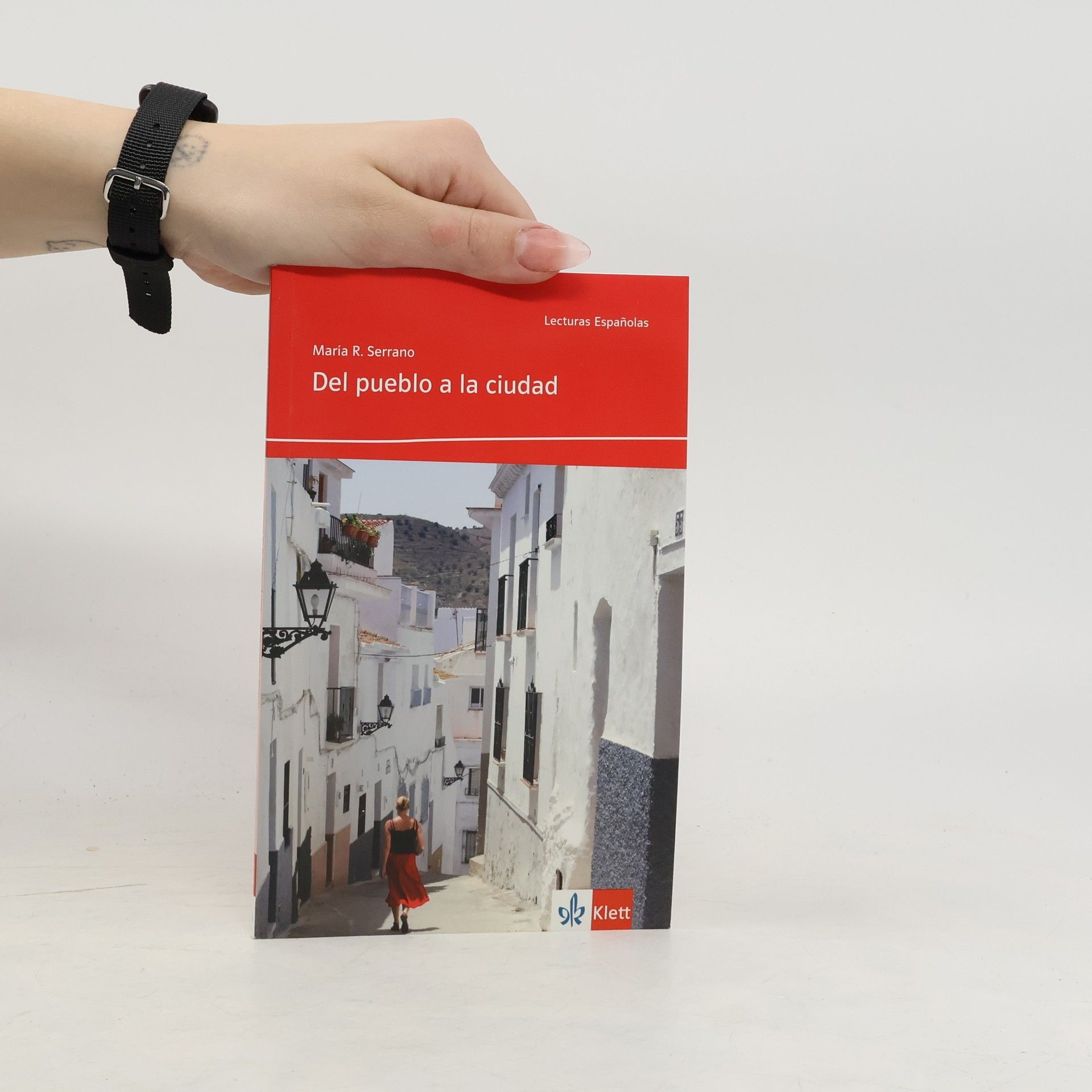 Maria R. Serrano Del pueblo a la ciudad