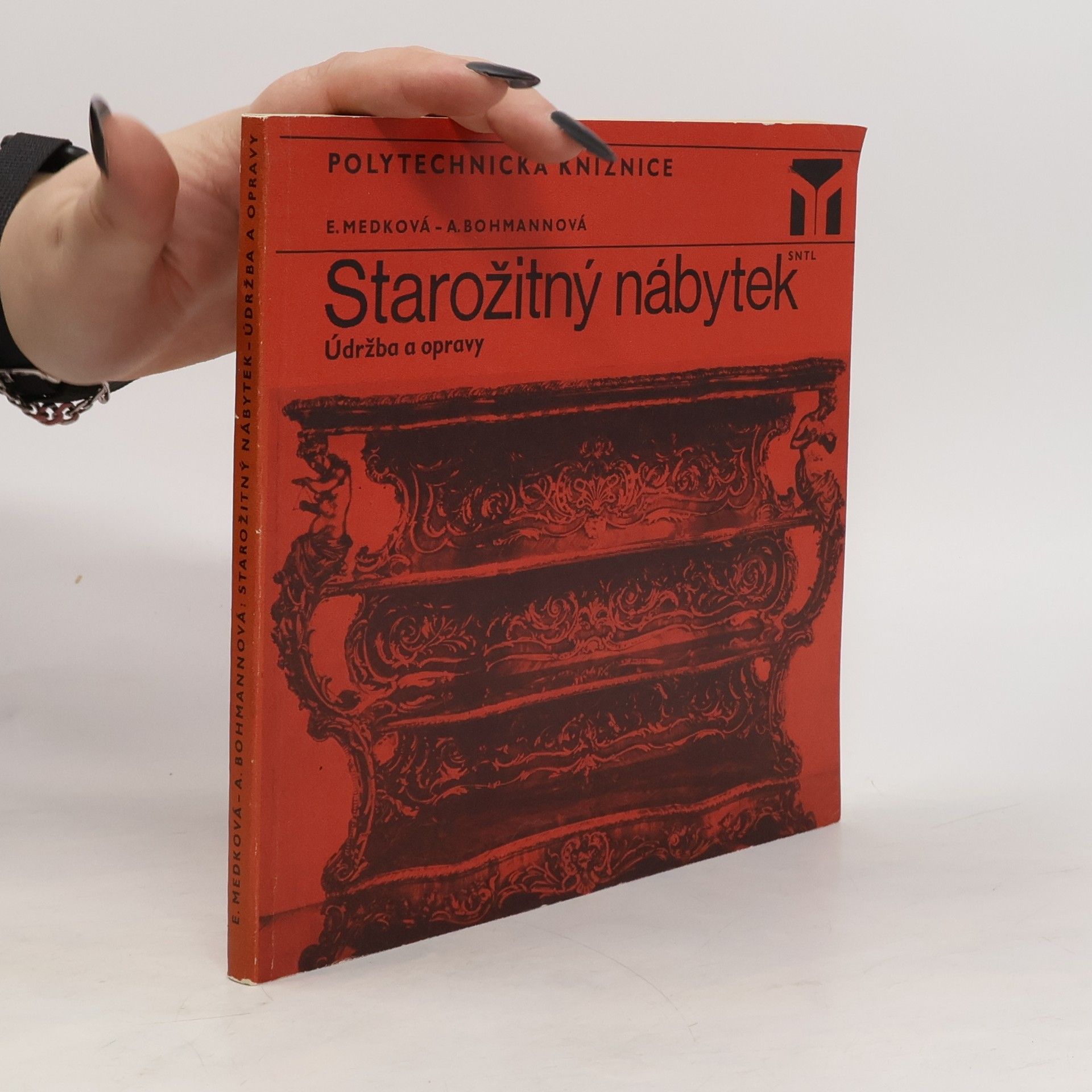 Starožitný nábytek. Údržba a opravy