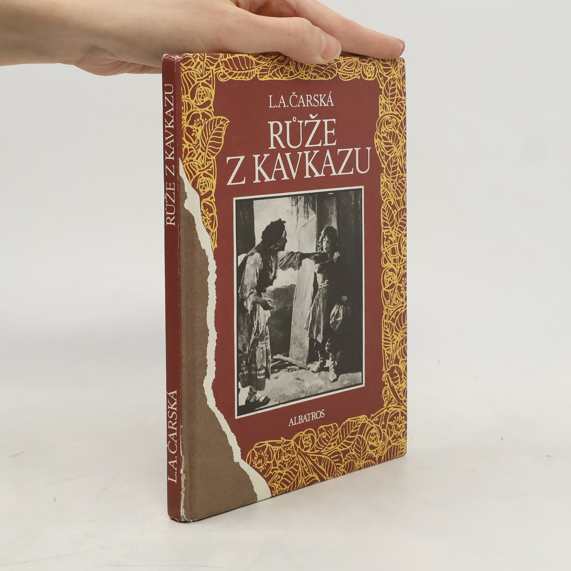 Růže z Kavkazu. Dívčí román