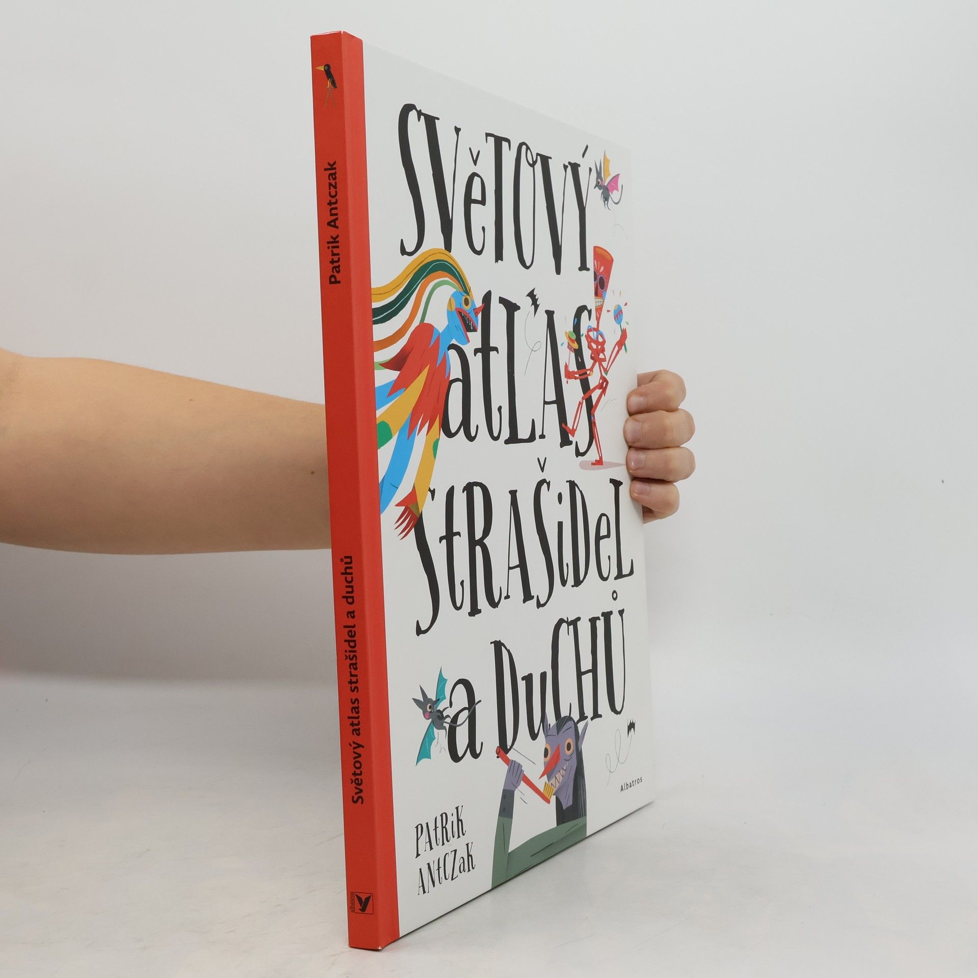 Petra Bartíková Světový atlas strašidel a duchů