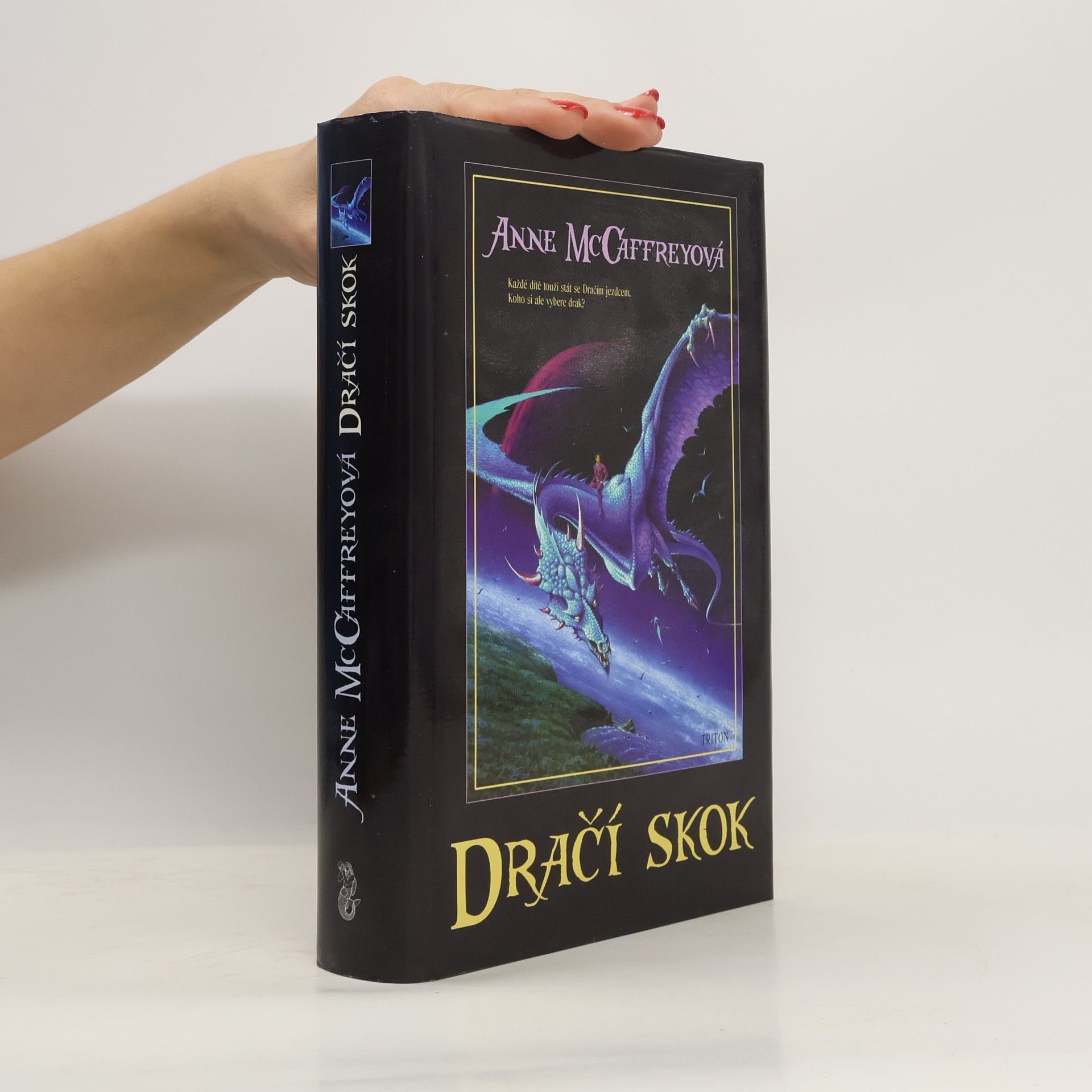 Anne Mac Caffrey Dračí skok