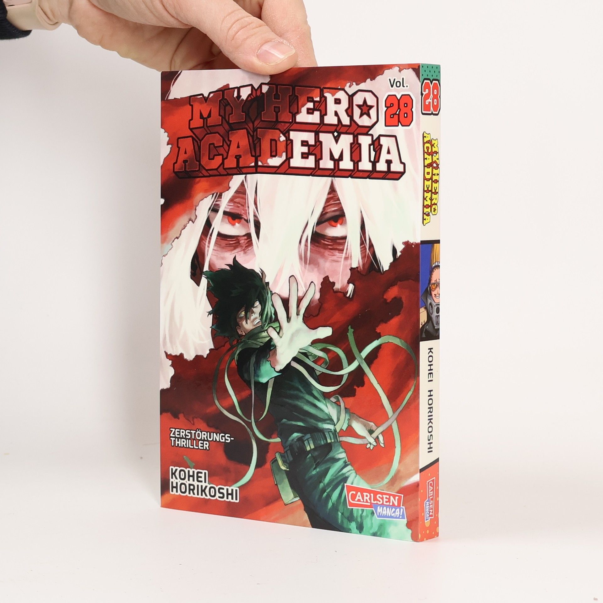 Kōhei Horikoshi My Hero Academia 28