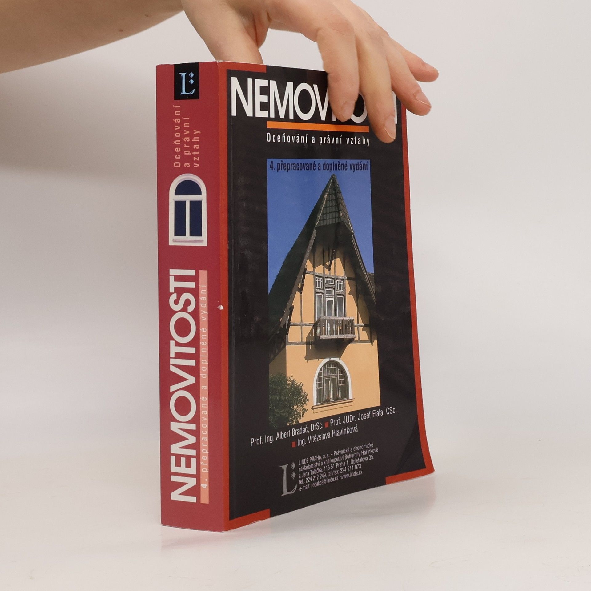 Albert Bradáč Nemovitosti : oceňování a právní vztahy