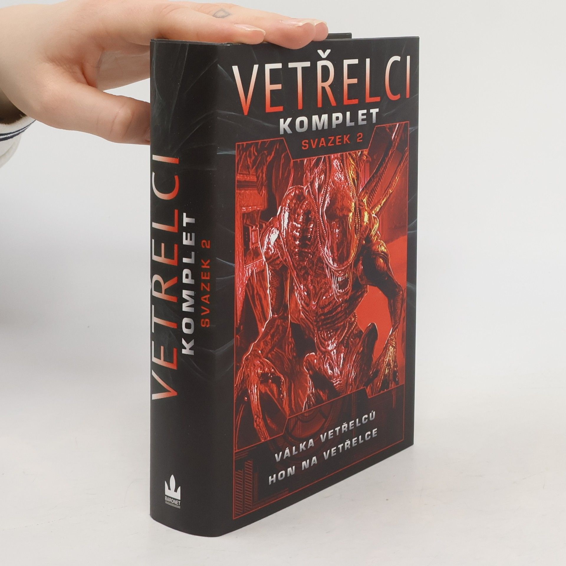Robert Sheckley Vetřelci - komplet, svazek 2 (Válka vetřelců, Hon na vetřelce)