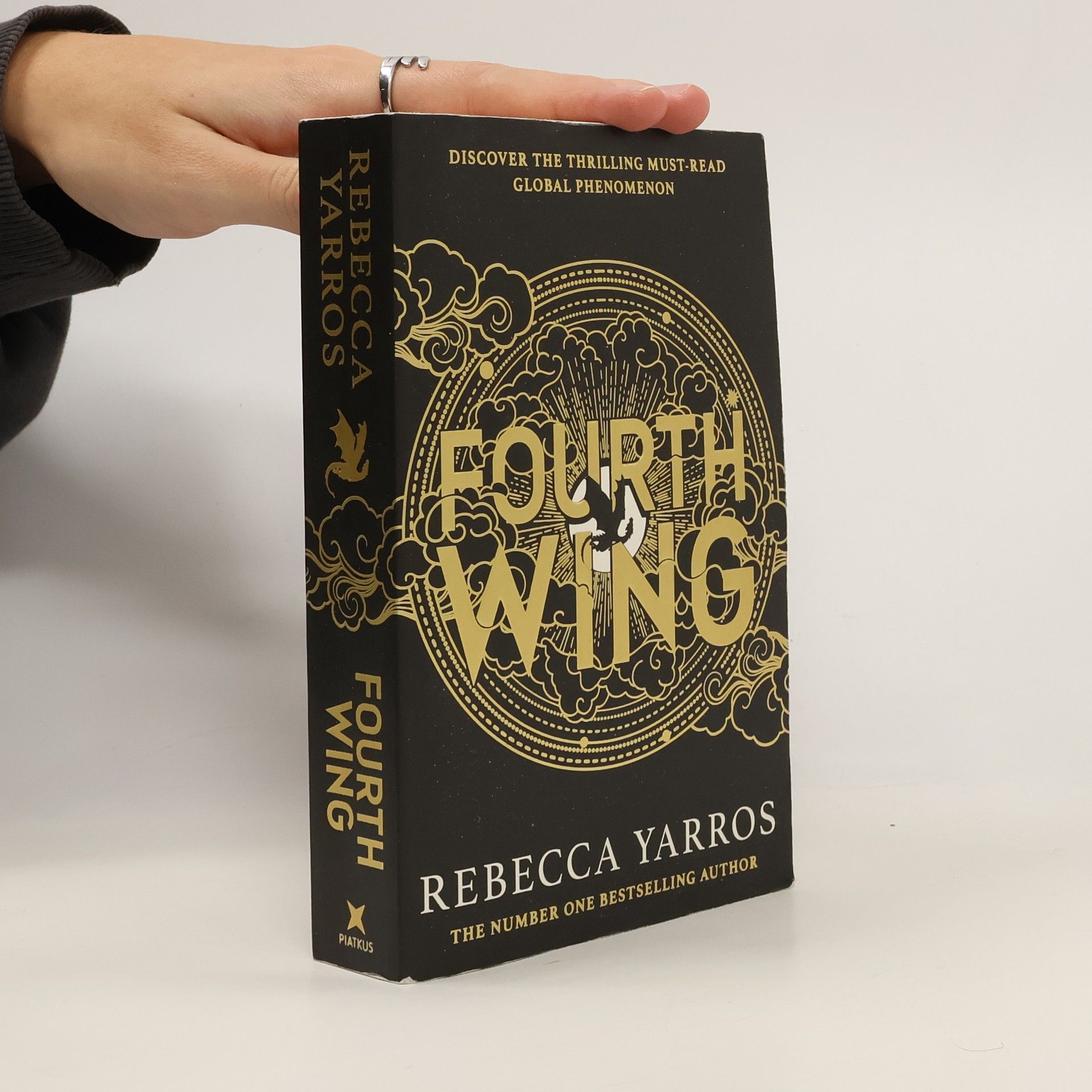 Rebecca Yarros Fourth Wing
