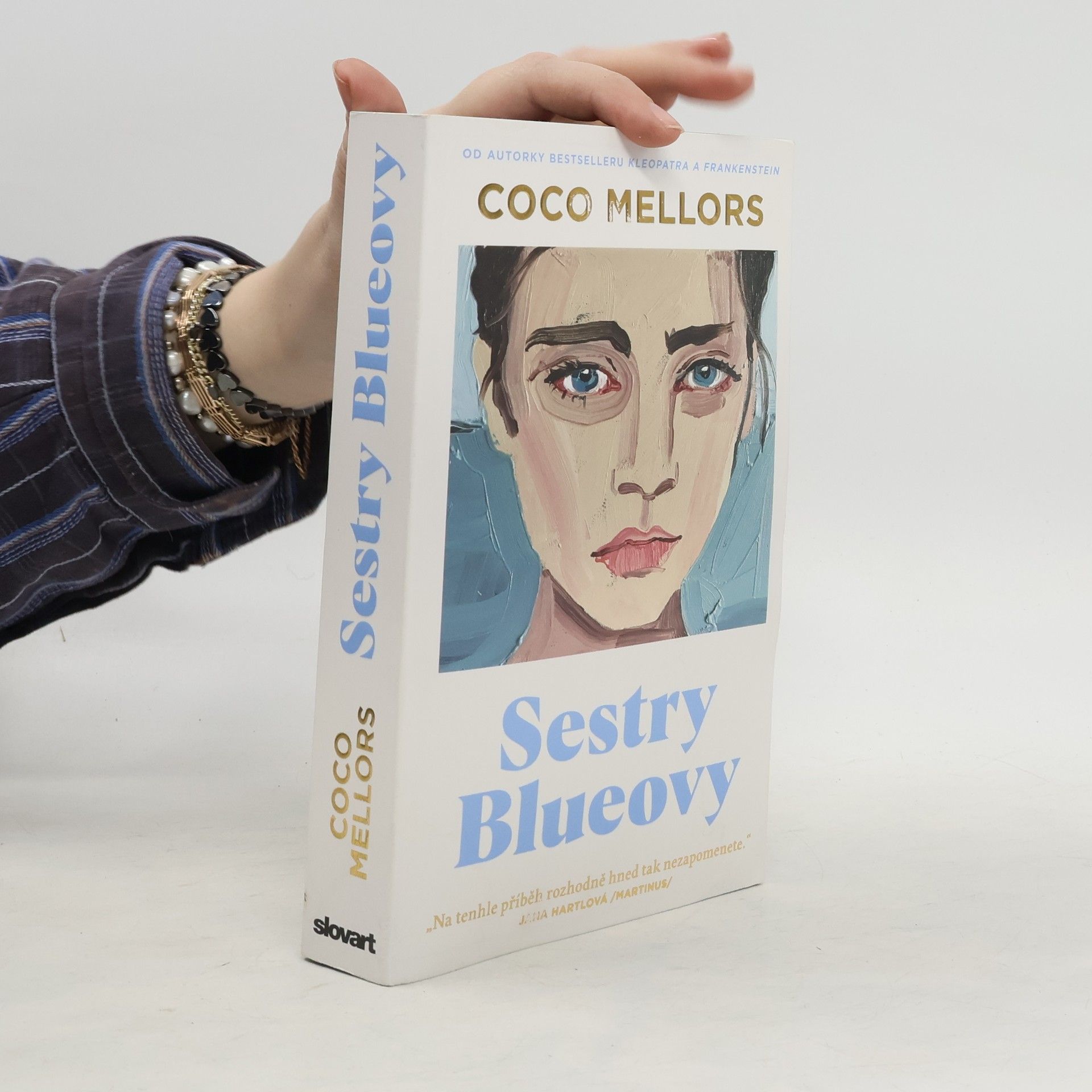 Coco Mellors Sestry Blueovy