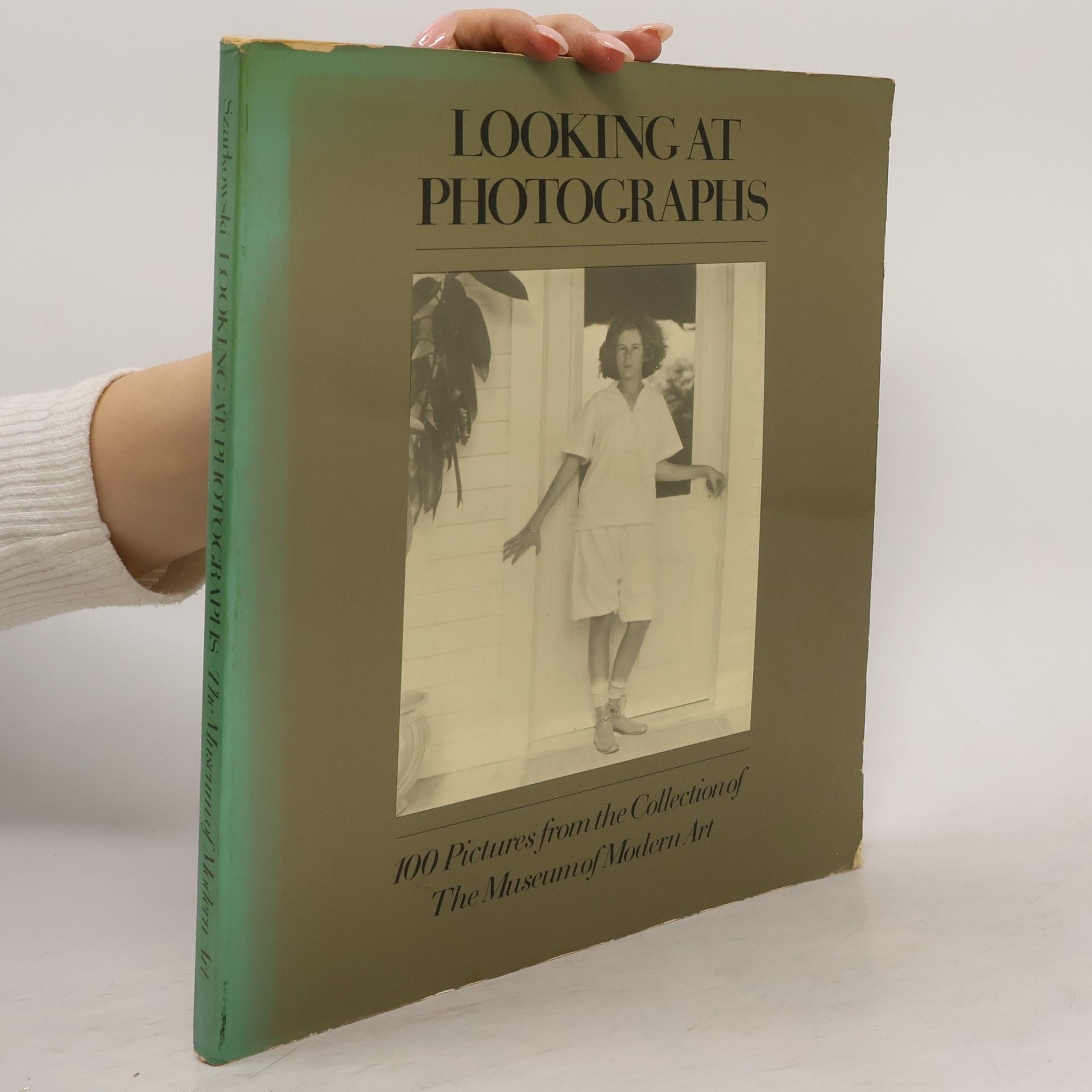 John Szarkowski Looking at Photographs