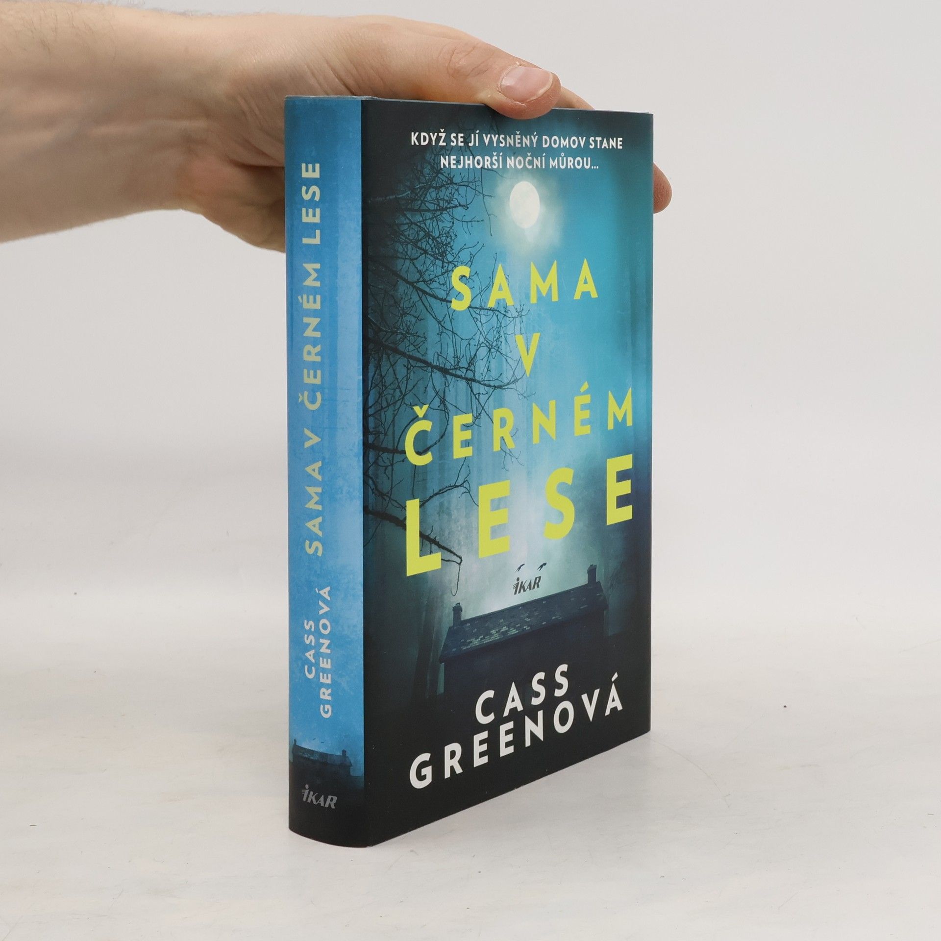 Cass Green Sama v černém lese