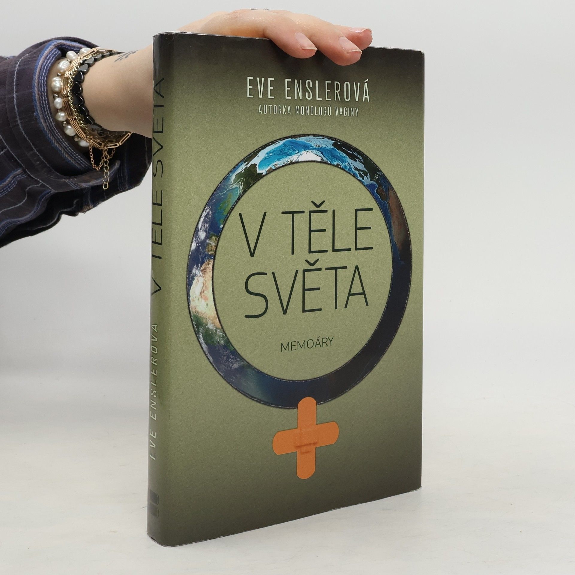 Eve Ensler V těle světa. Memoáry