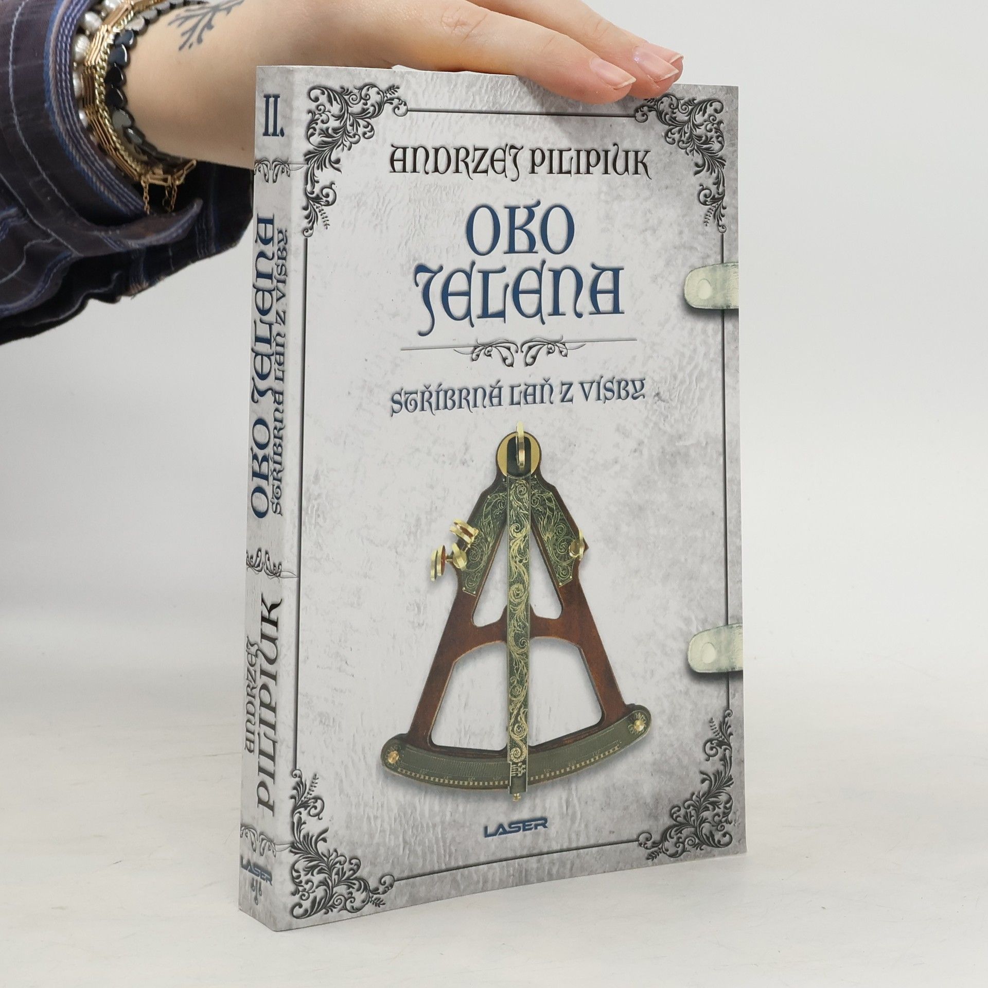 Andrzej Pilipiuk Stříbrná laň z Visby