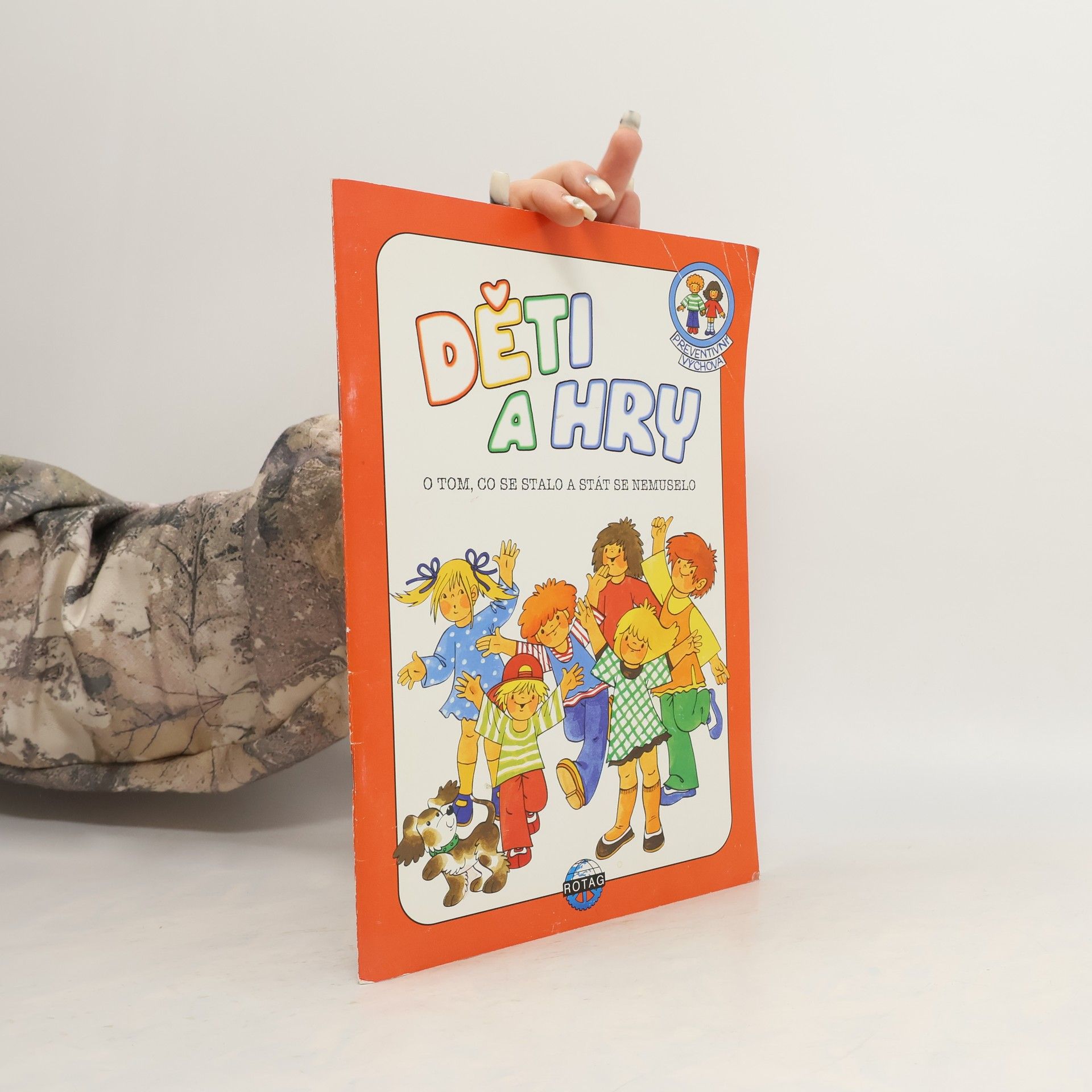 Marie Adamovská Děti a hry : o tom, co se stalo a stát se nemuselo