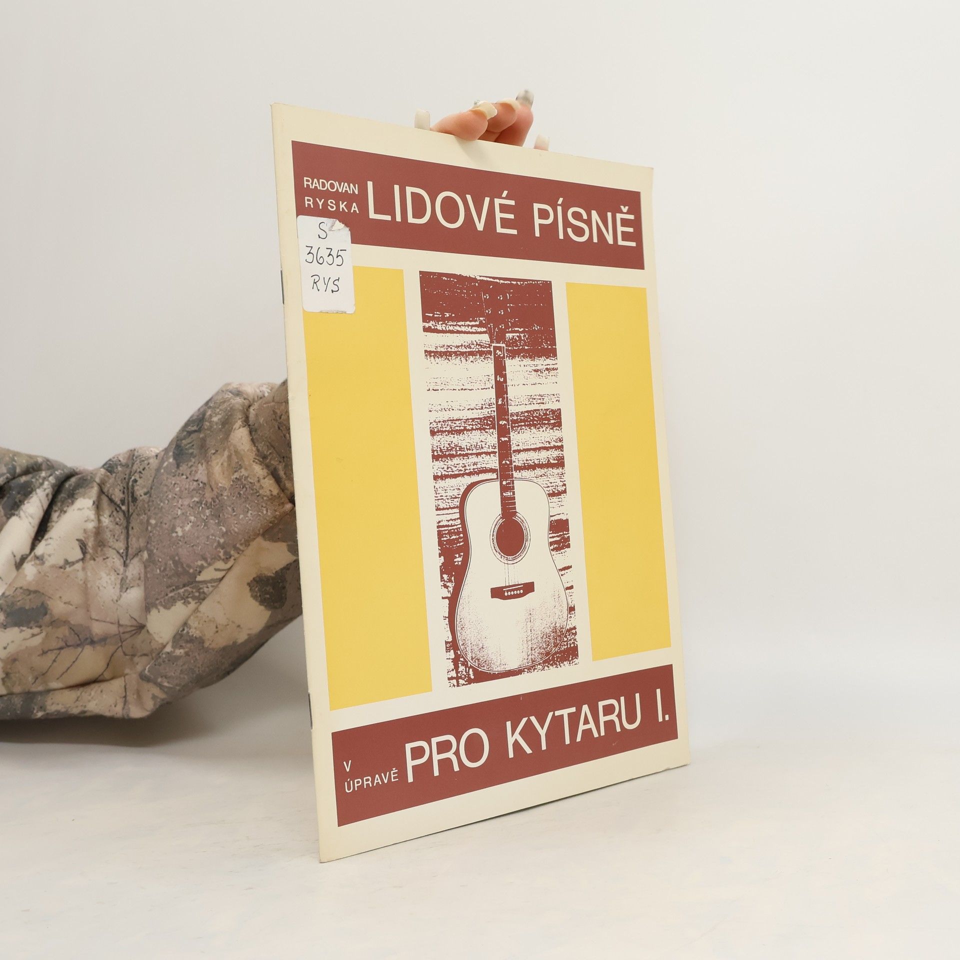 Radovan Ryska Lidové písně v úpravě pro kytaru. 1. díl