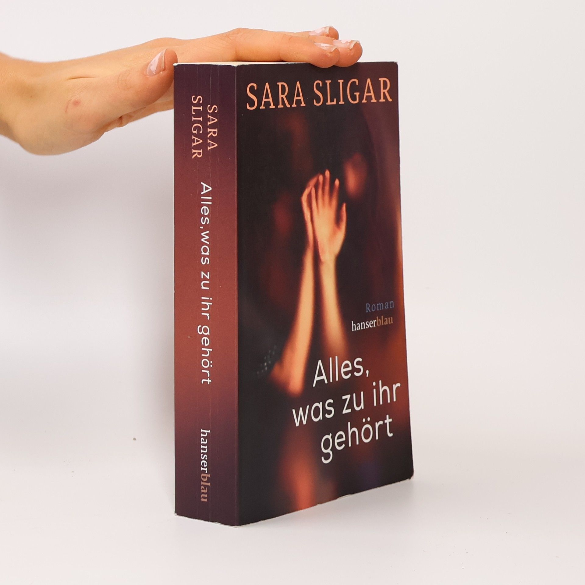 Sara Sligar Alles, was zu ihr gehört