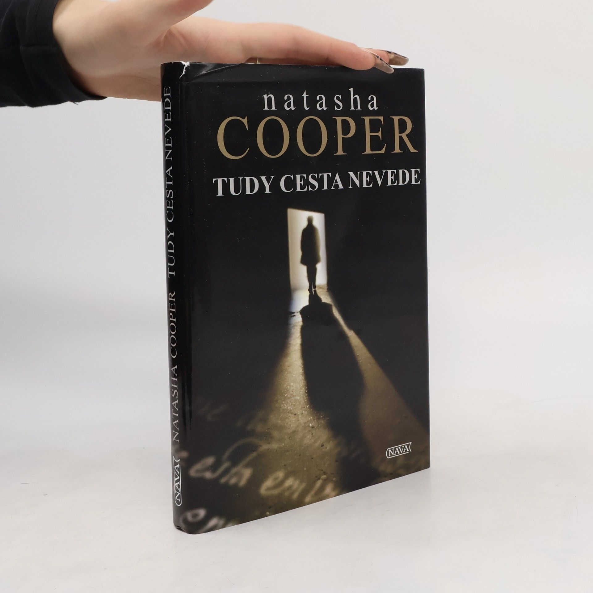 Natasha Cooper Tudy cesta nevede