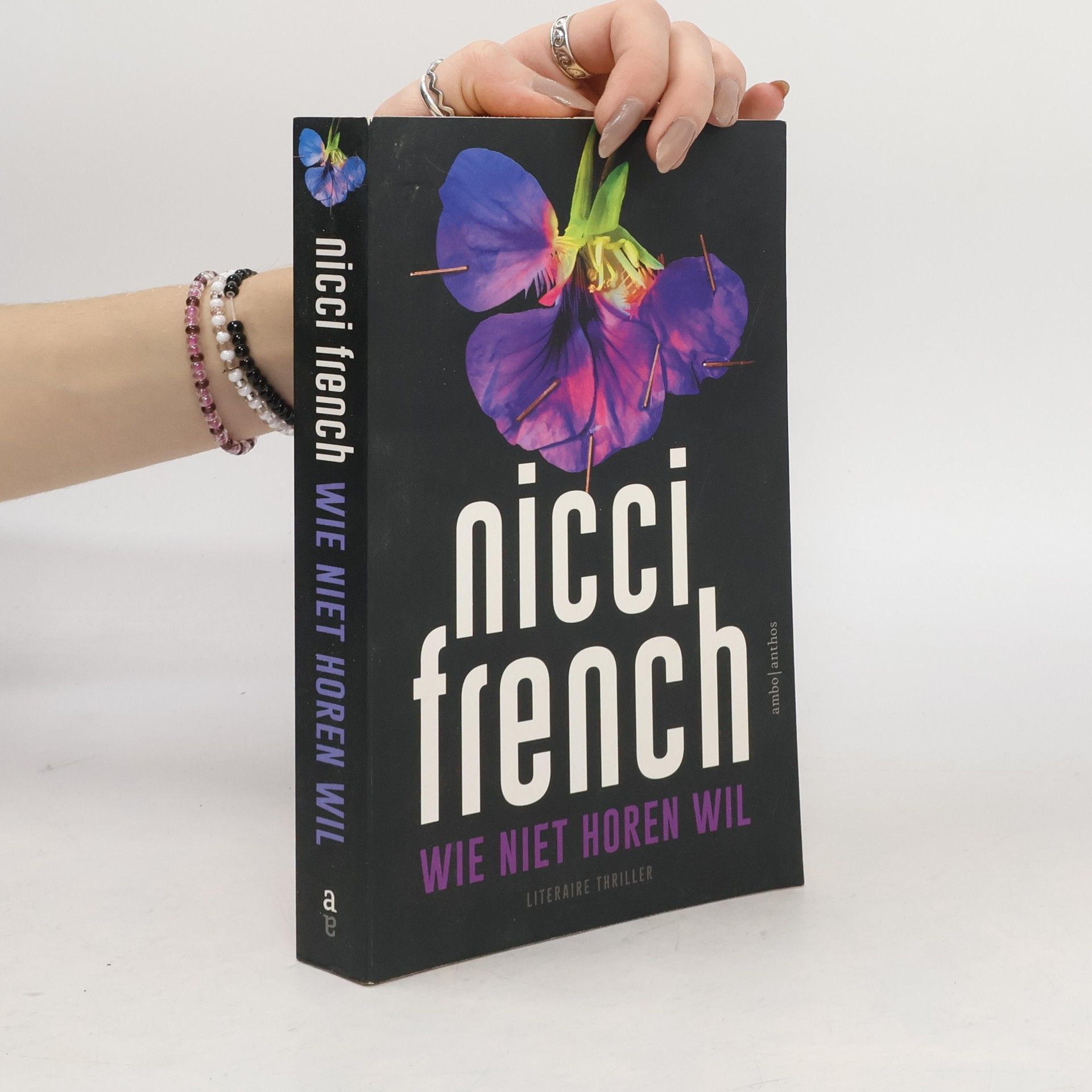 Nicci French Wie niet horen wil