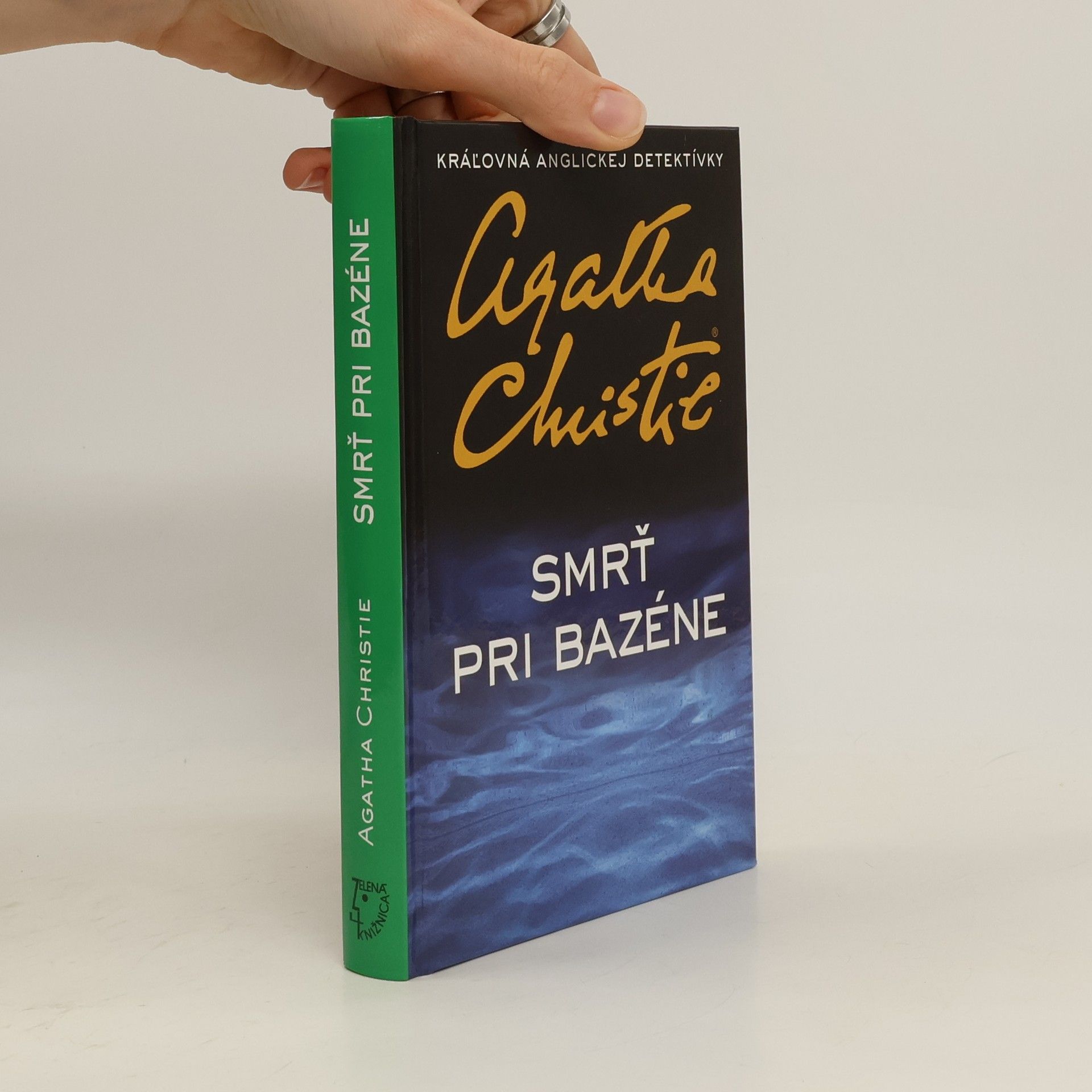 Agatha Christie Smrť pri bazéne