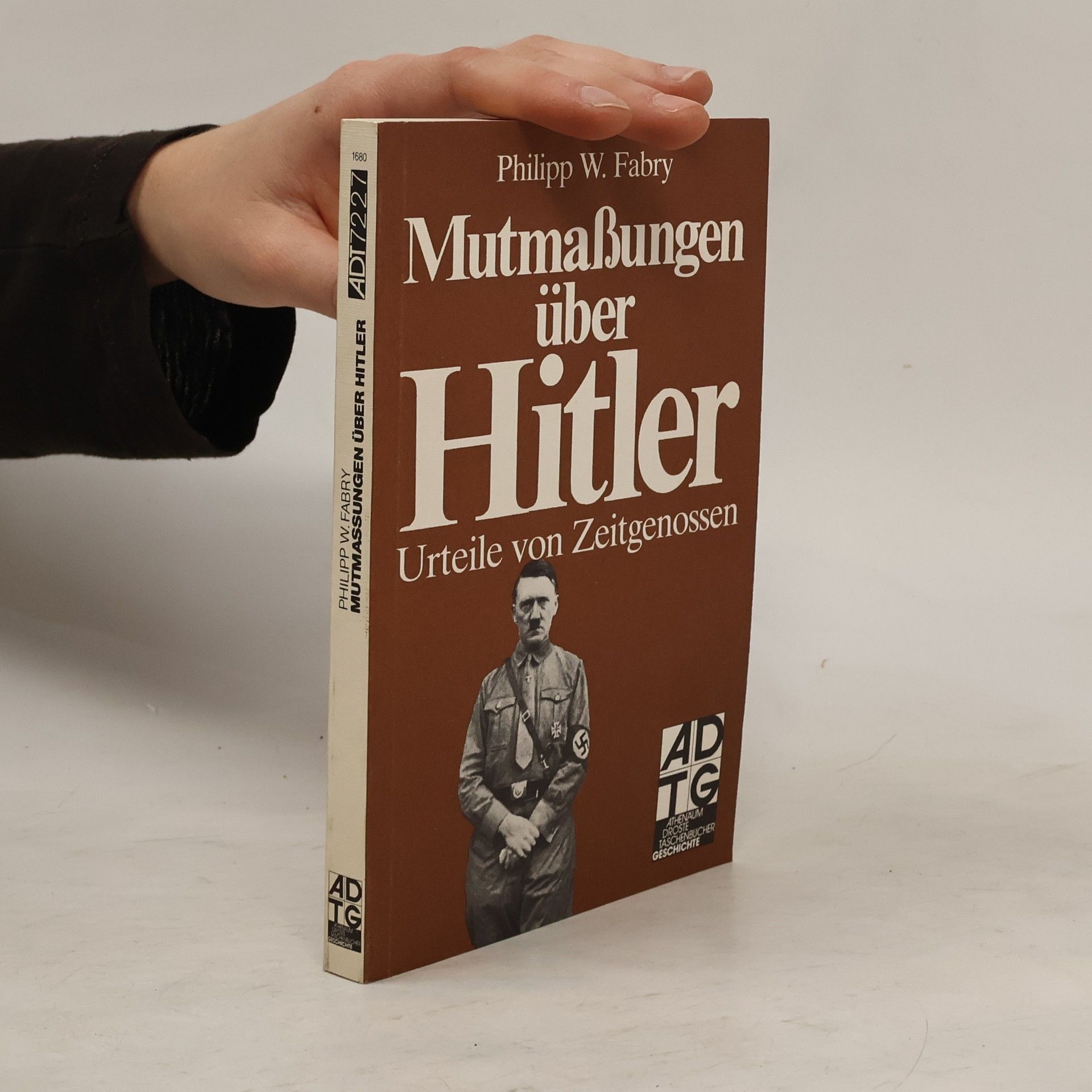 Mutmassungen über Hitler
