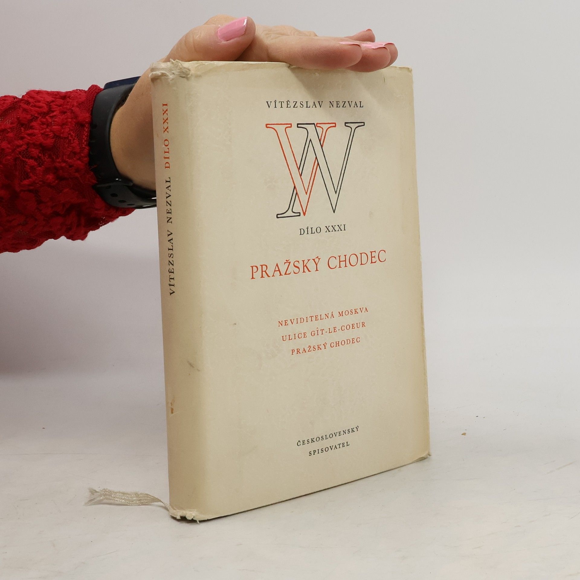 Vítězslav Nezval Pražský chodec (Dílo XXXI)