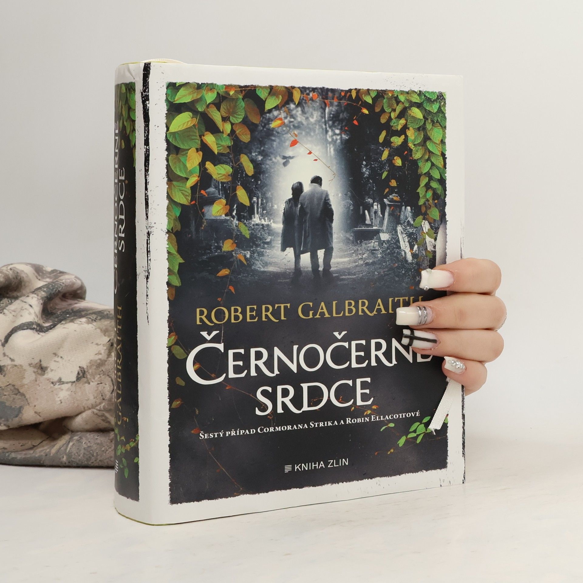 Robert Galbraith Černočerné srdce