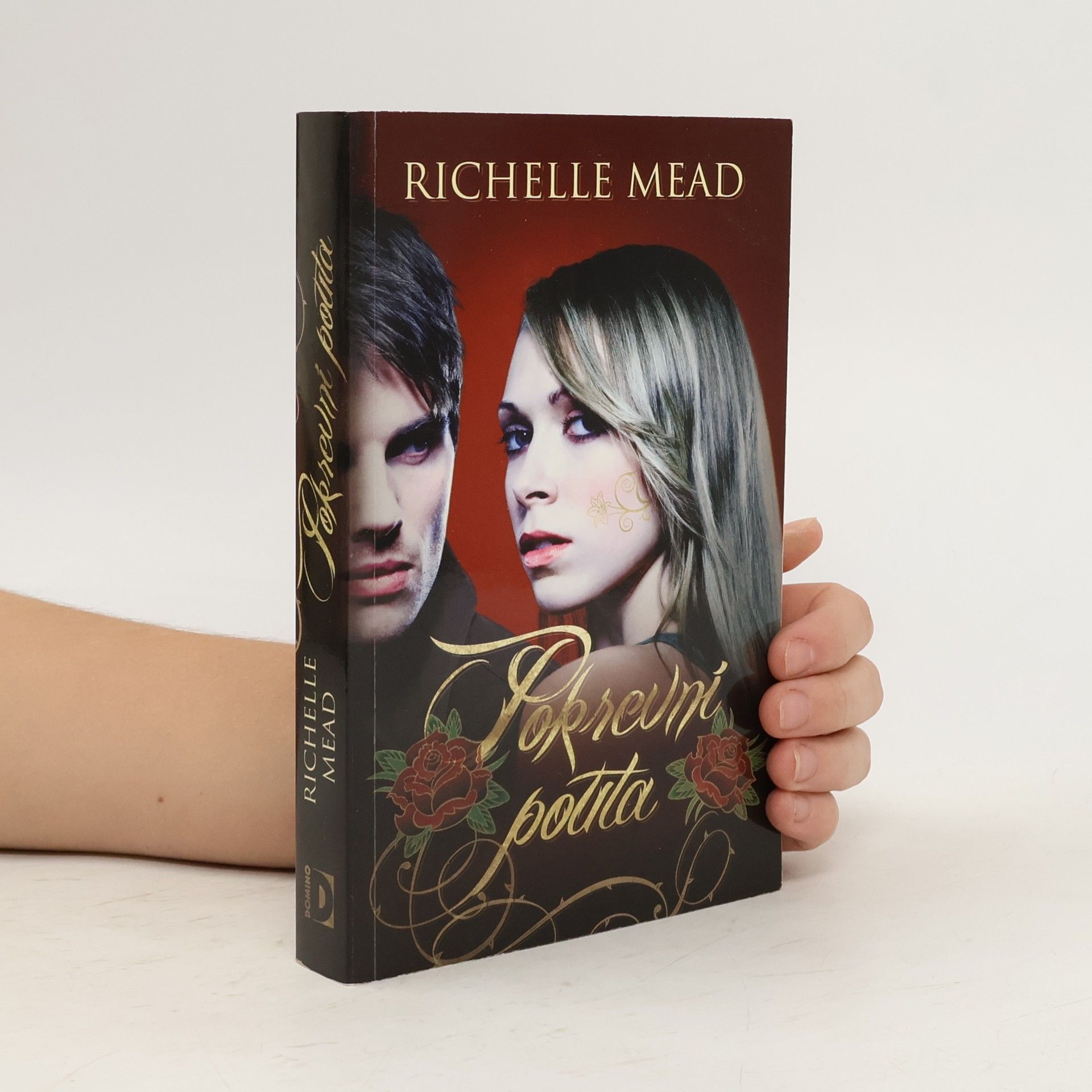 Richelle Mead Pokrevní pouta. 1. díl