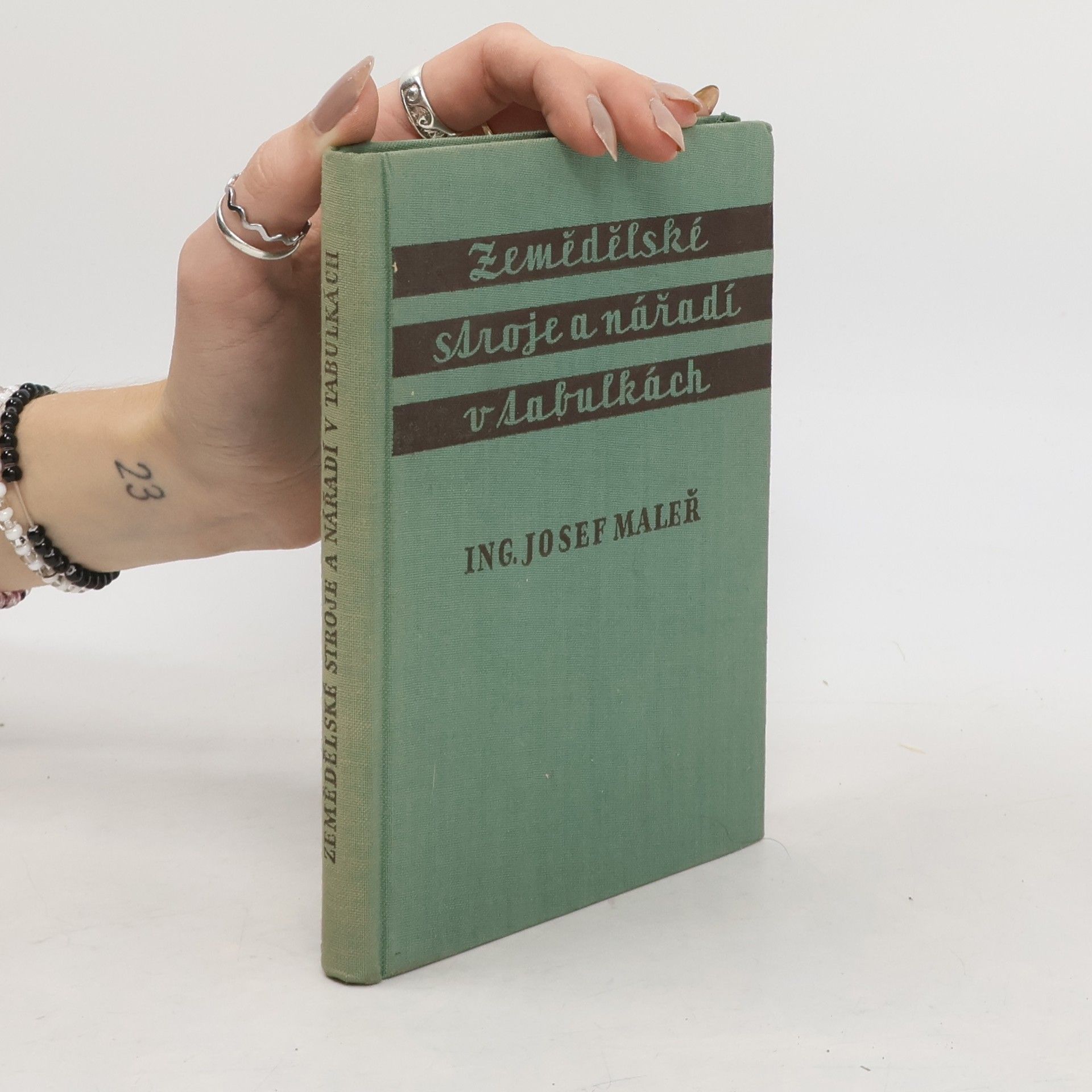 Josef Maleř Zemědělské stroje a nářadí v tabulkách