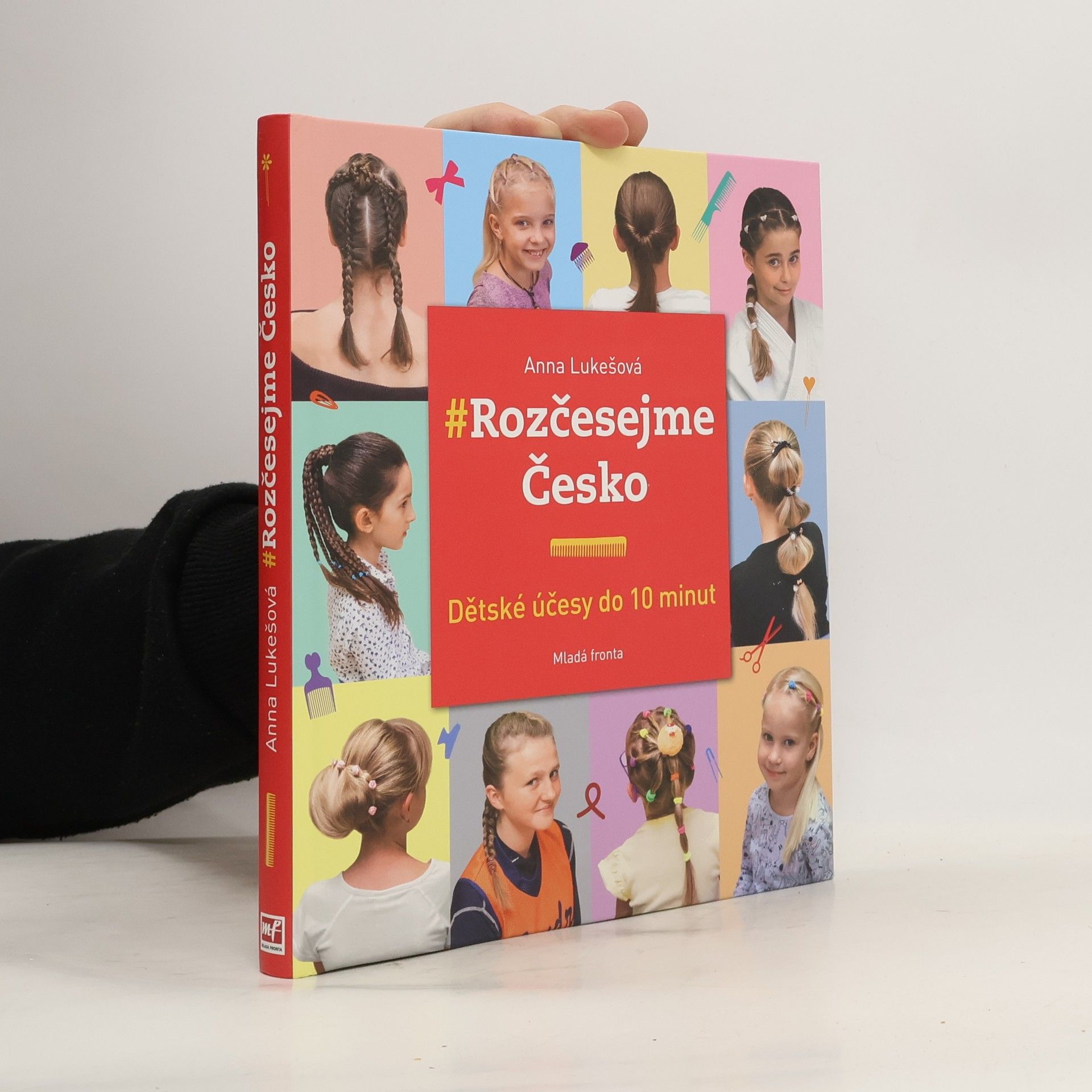 #Rozčesejme Česko: Dětské účesy do 10 minut