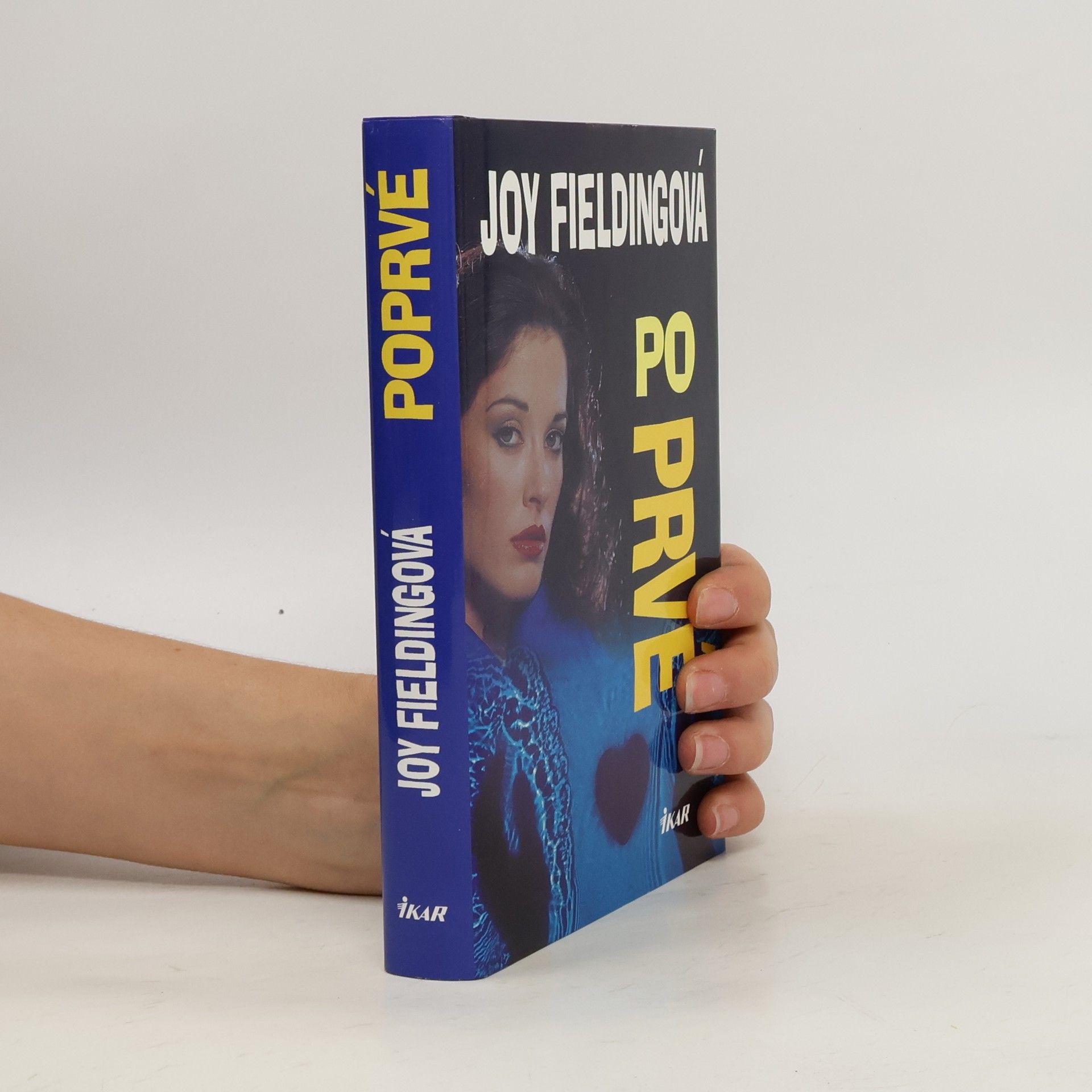 Joy Fielding Poprvé