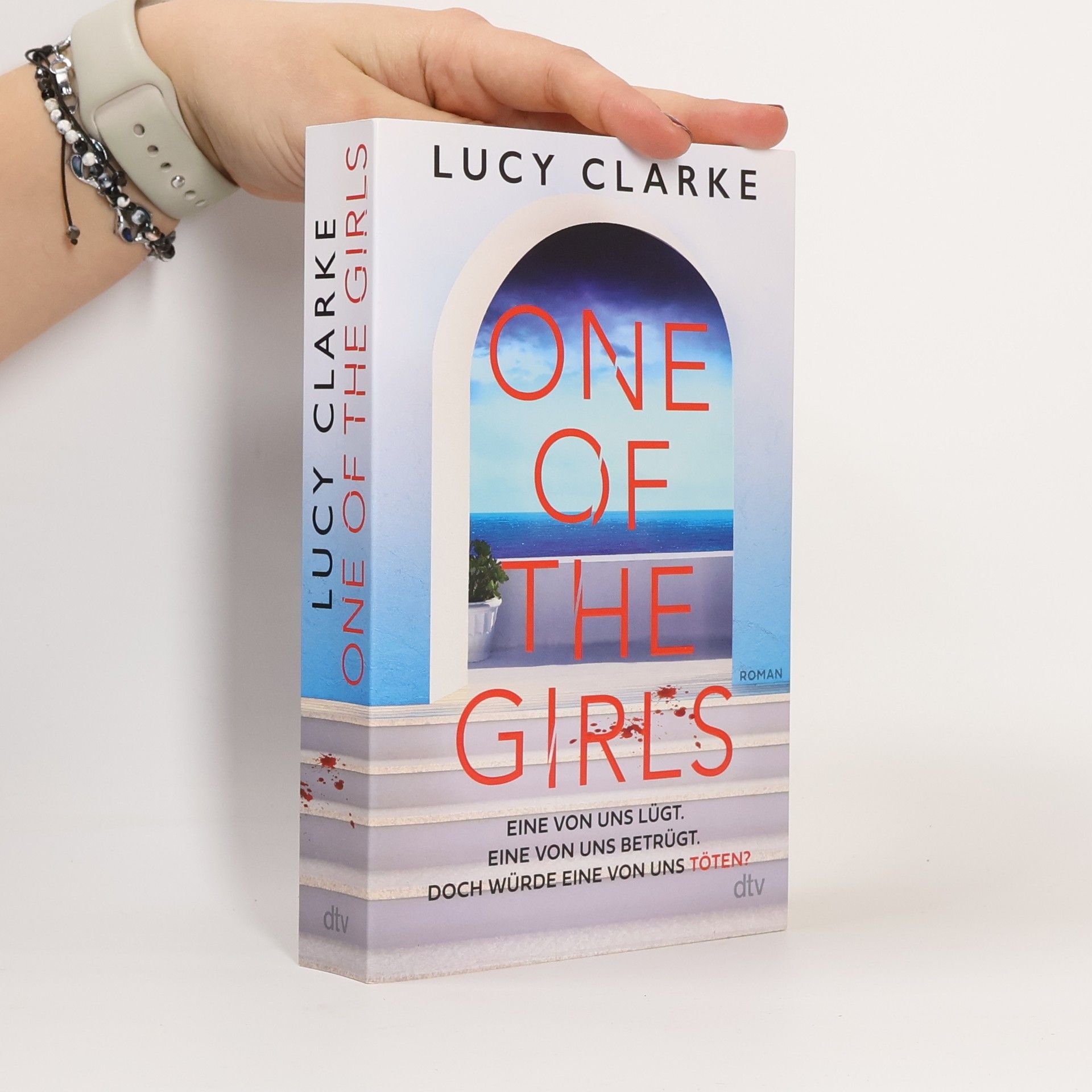 Lucy Clarke One of the Girls