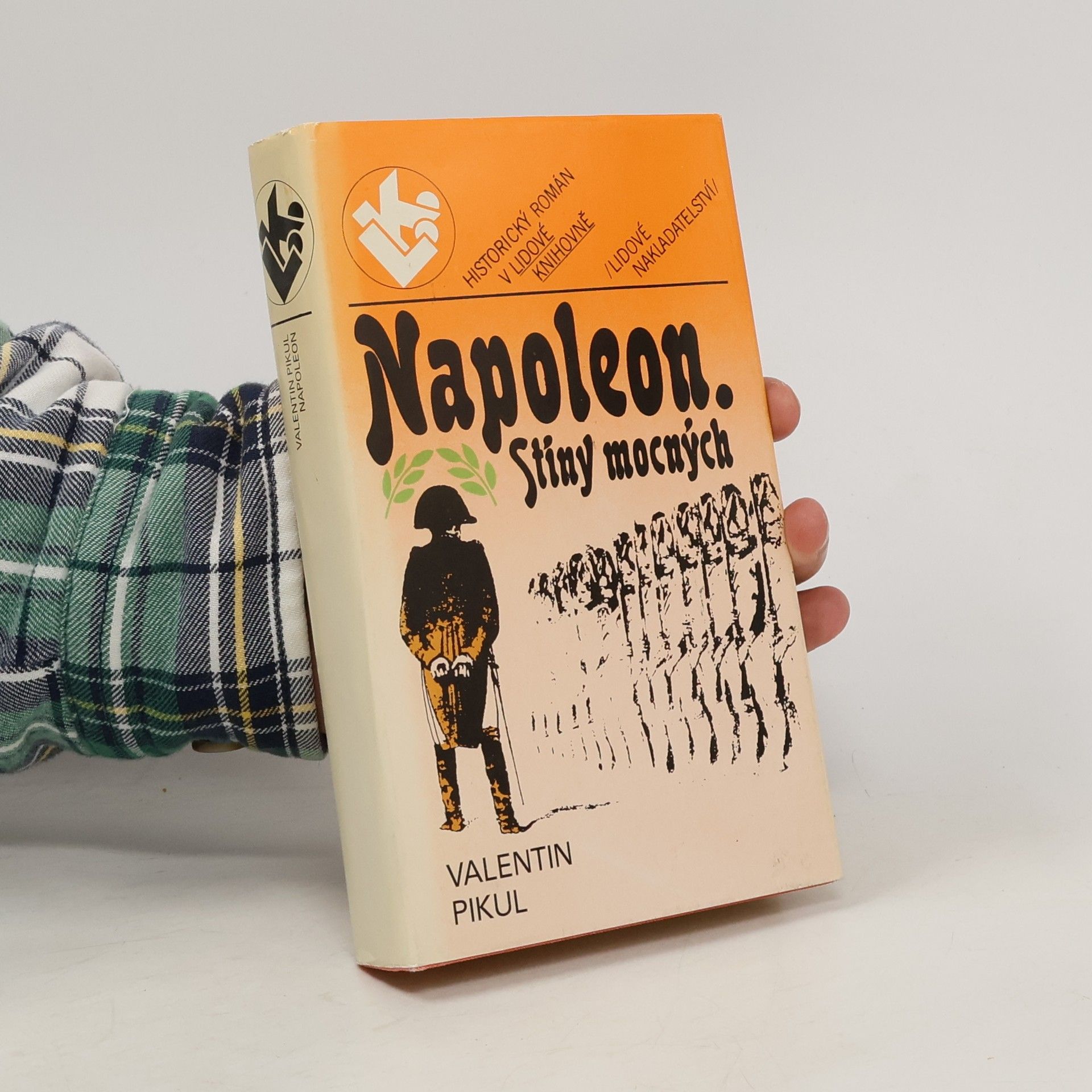 Валентин Пикуль Napoleon. Stíny mocných