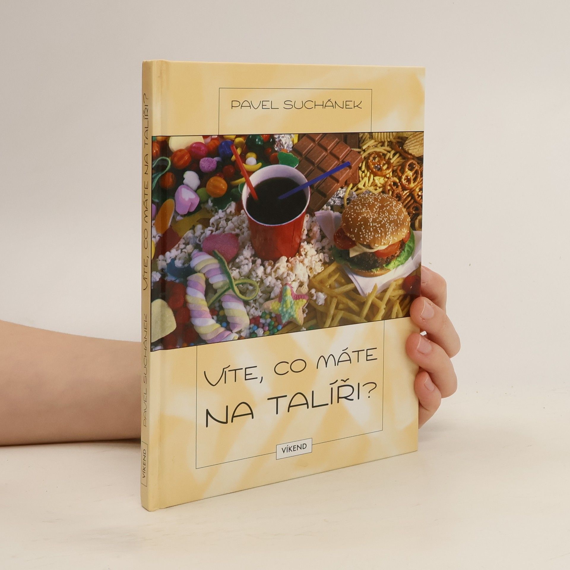 Víte, co máte na talíři? Co si koupit k jídlu a pití. Nejnovější pohledy na zdravou výživu