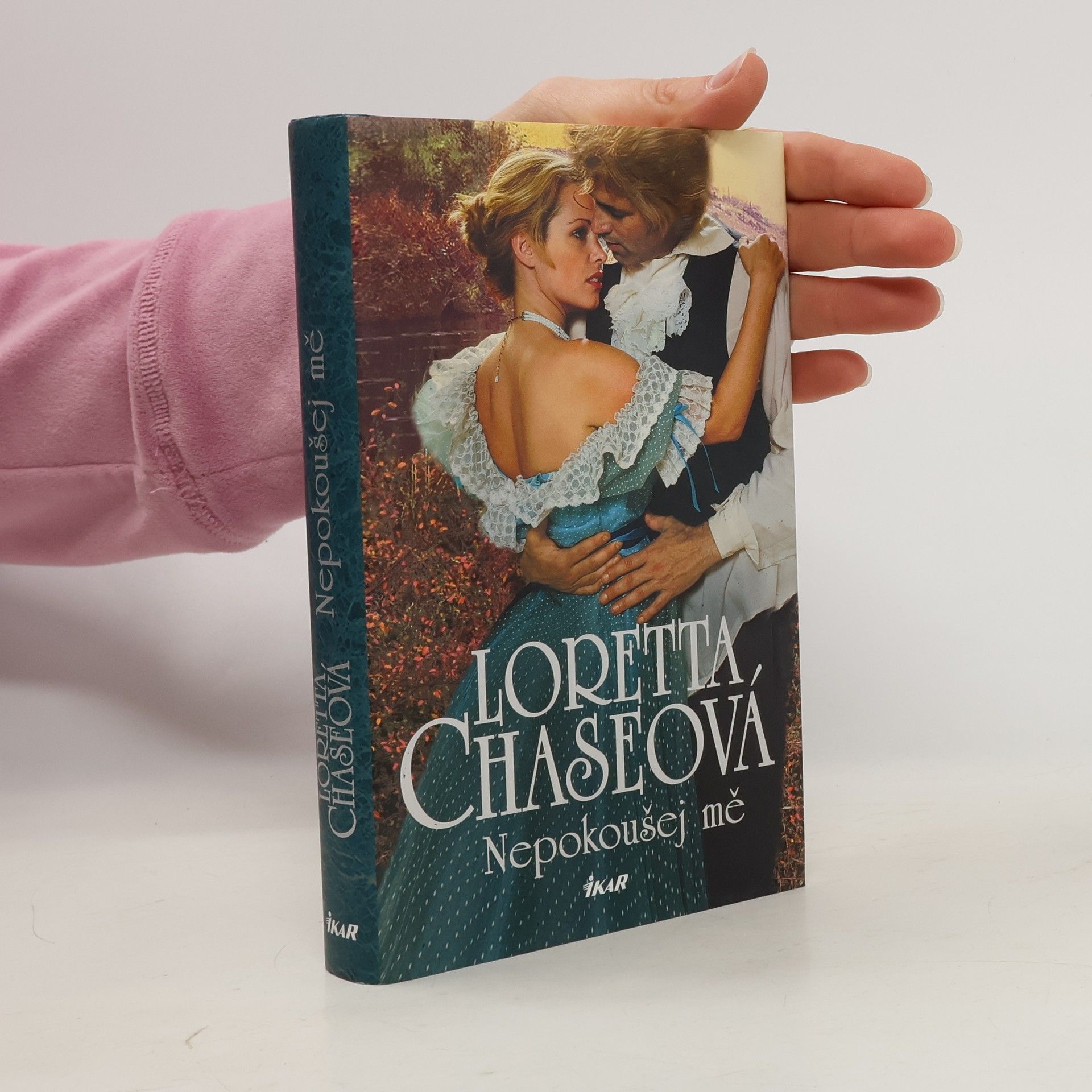 Loretta Chase Nepokoušej mě