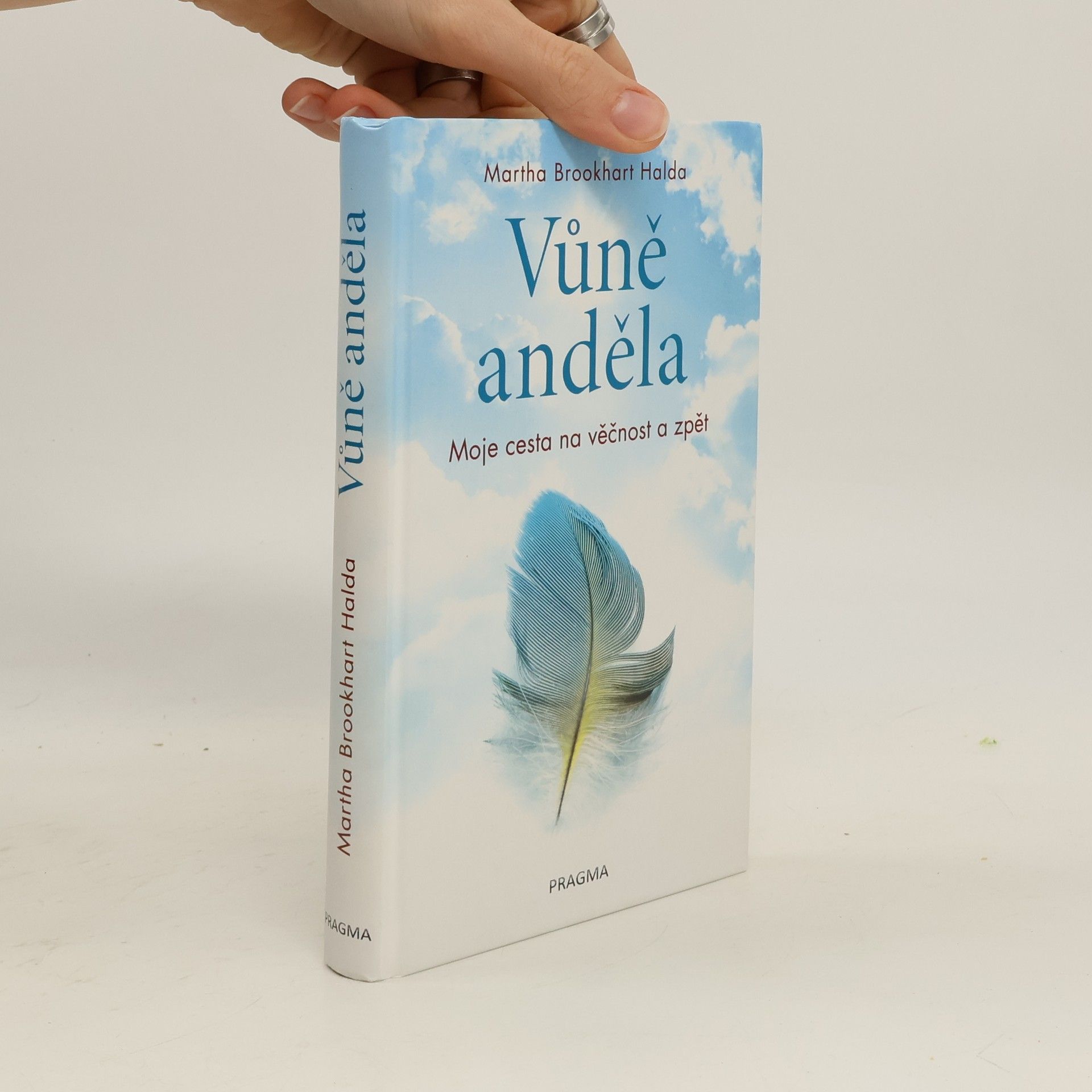 Martha Brookhart Halda Vůně anděla