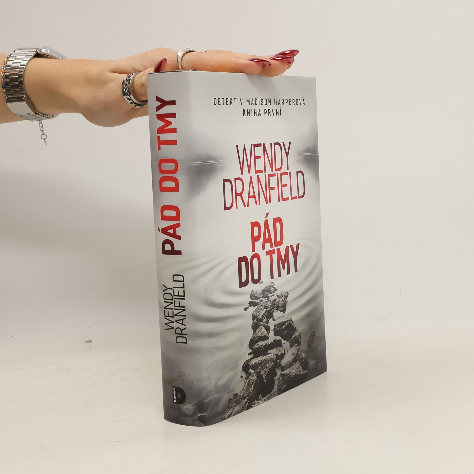 Wendy Dranfield Pád do tmy