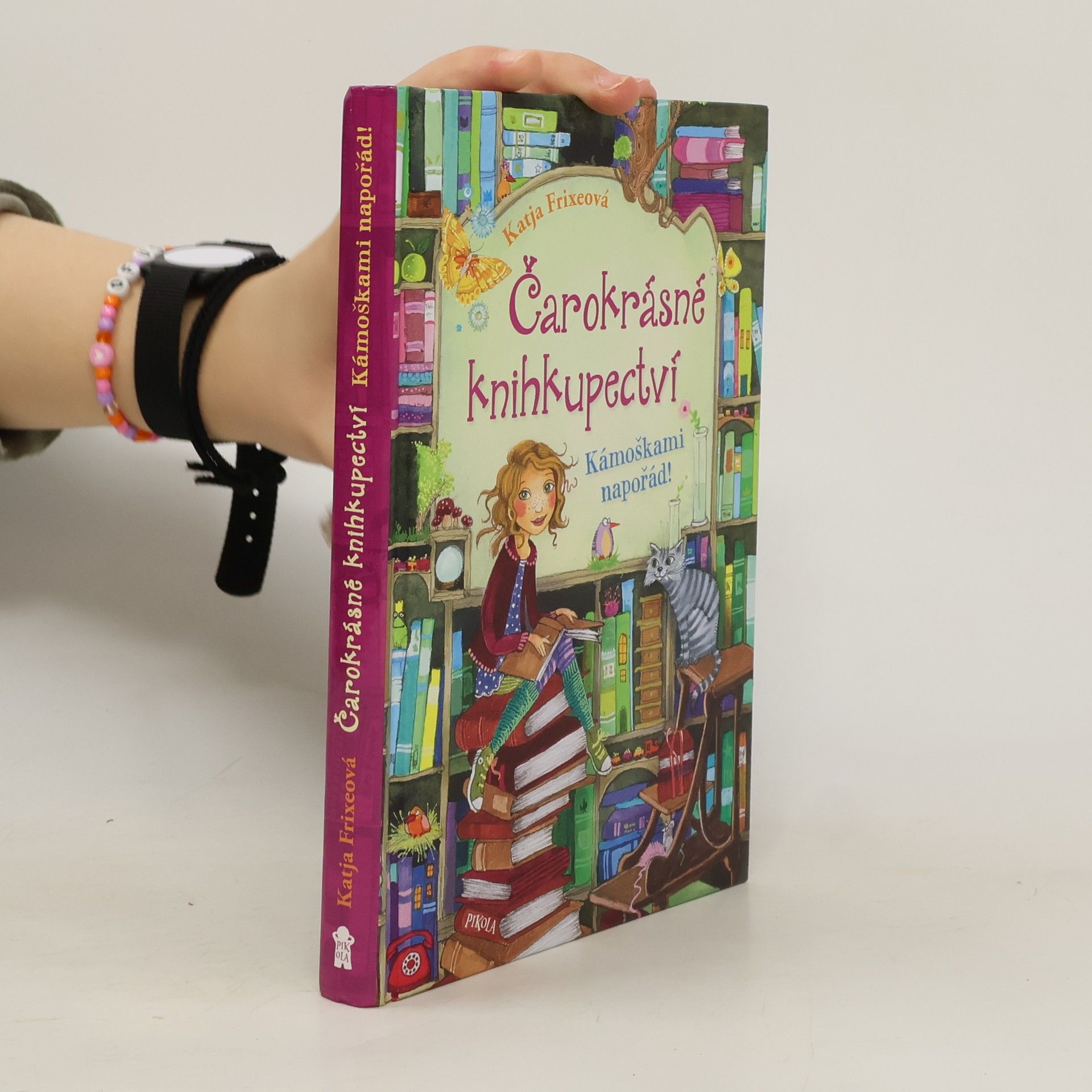Katja Frixe Čarokrásné knihkupectví. Kámoškami napořád!