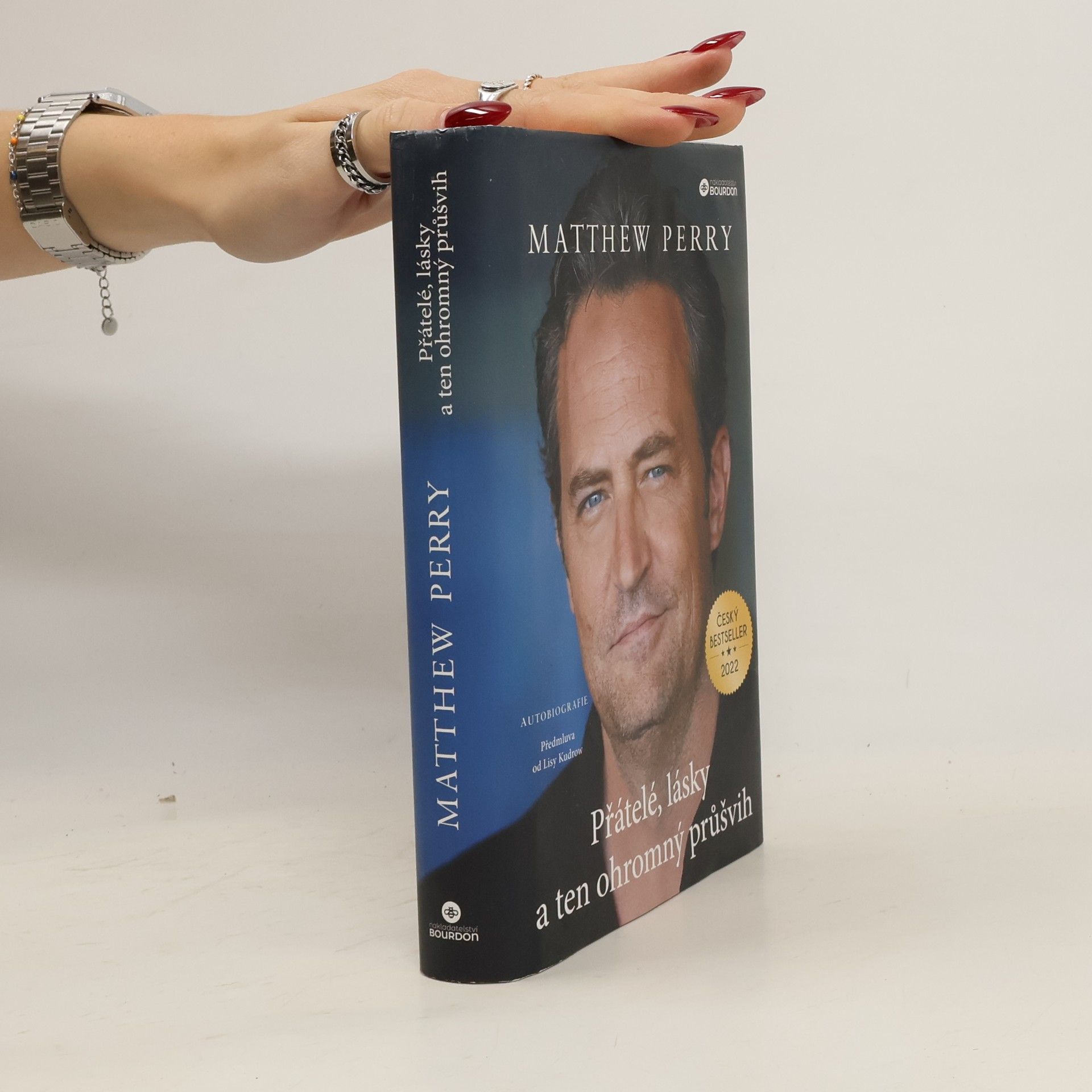 Matthew Perry Přátelé, lásky a ten ohromný průšvih