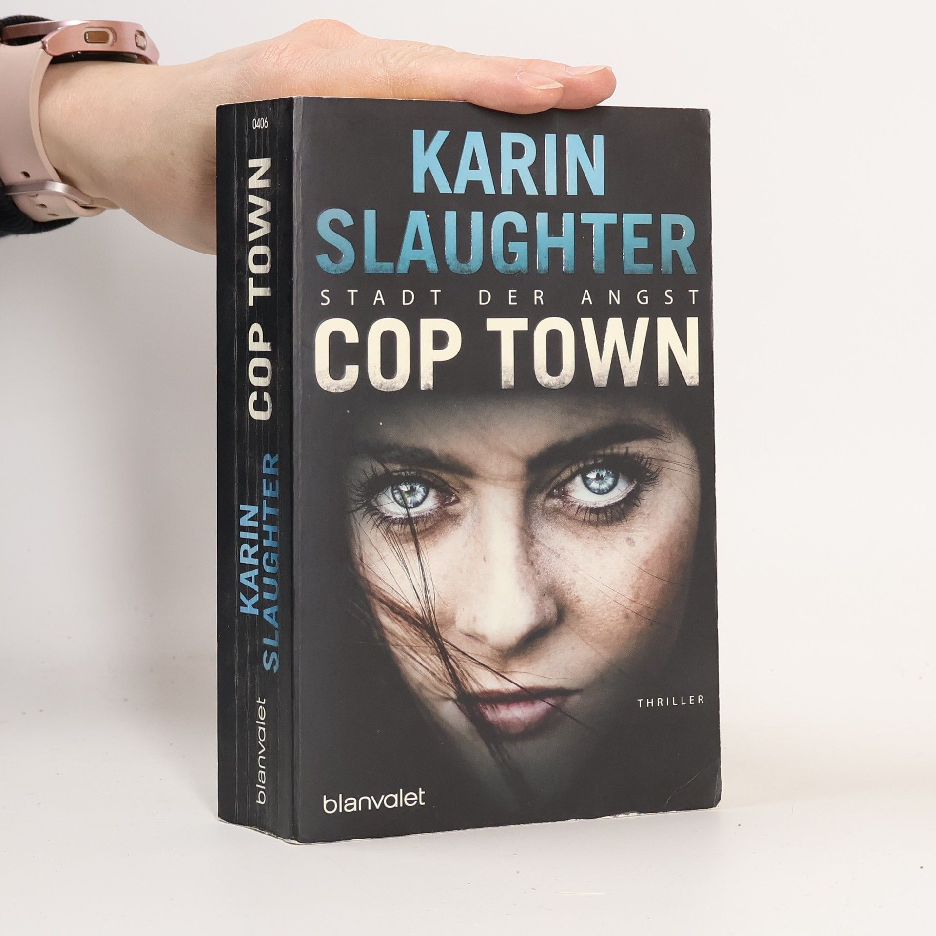 Karin Slaughter Cop Town